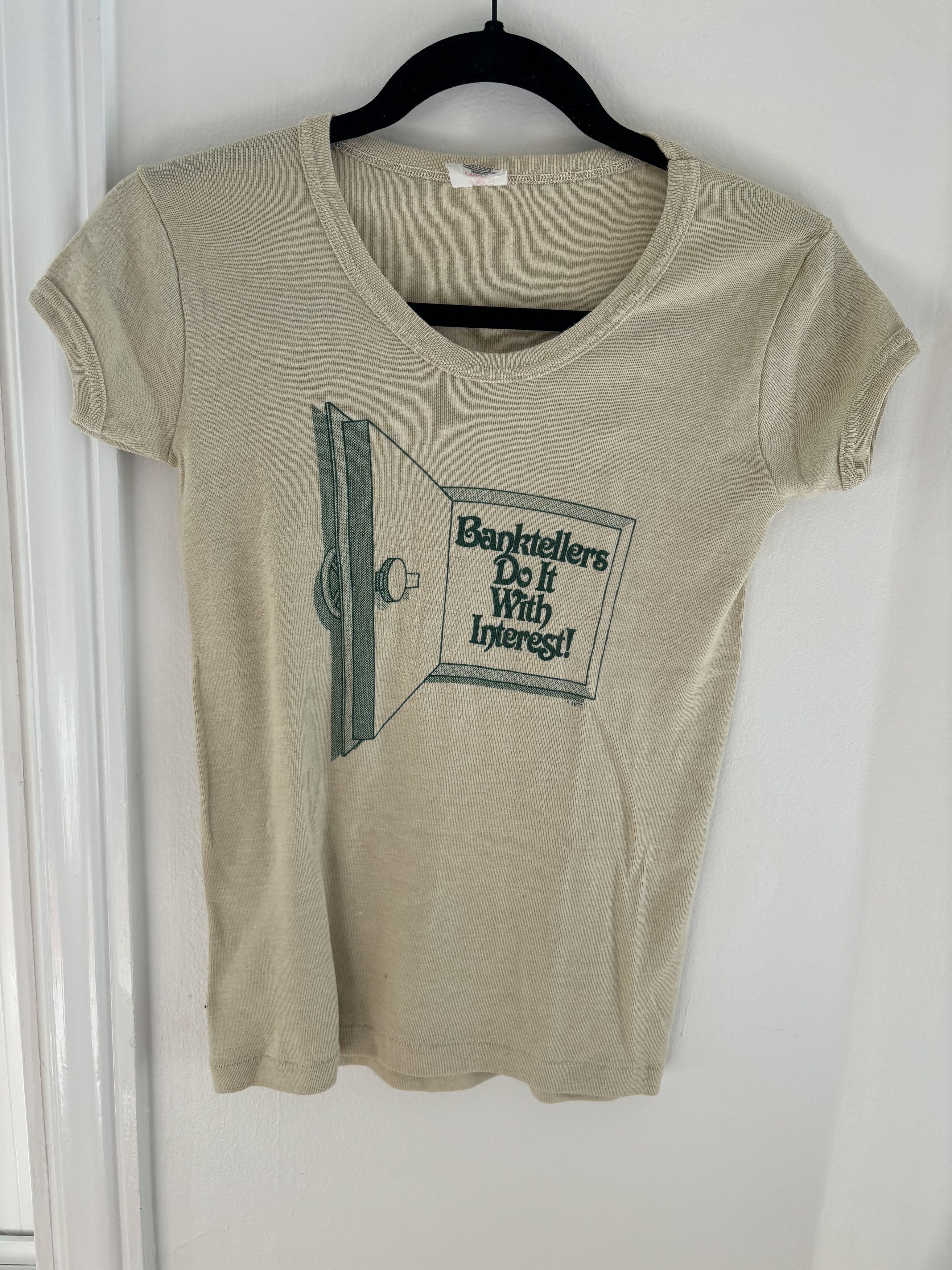 Vintage 1977 Vintage Tee Size XS / US 0-2 / IT 36-38 - 1 Thumbnail