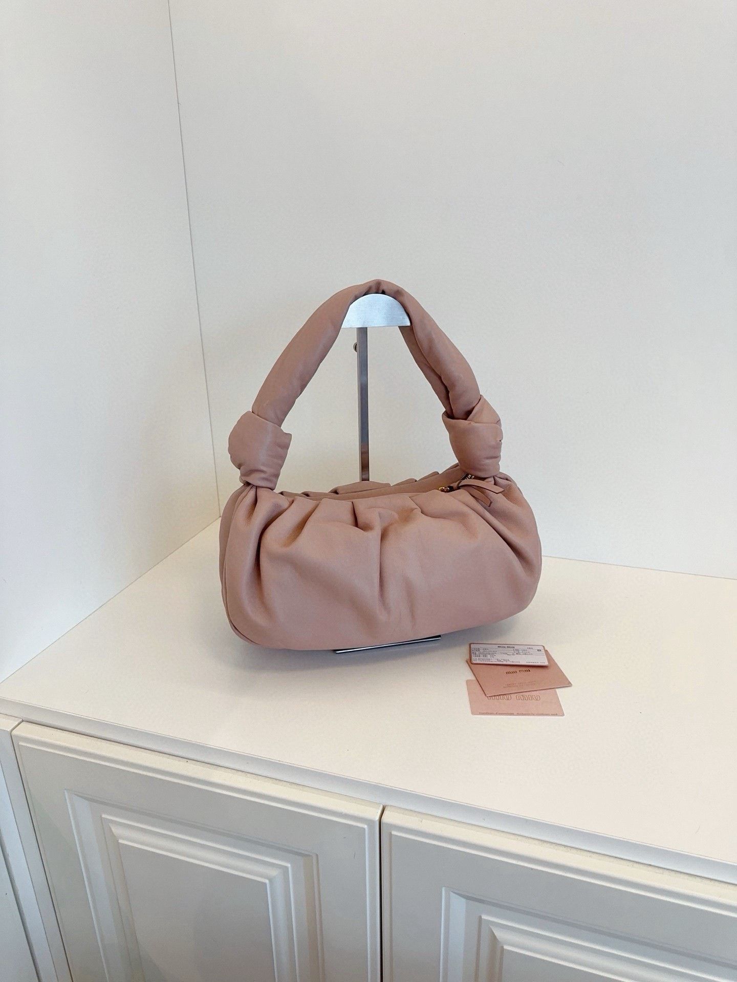 Miu Miu Pre-loved Bag Very good condition Size ONE SIZE - 1 Thumbnail