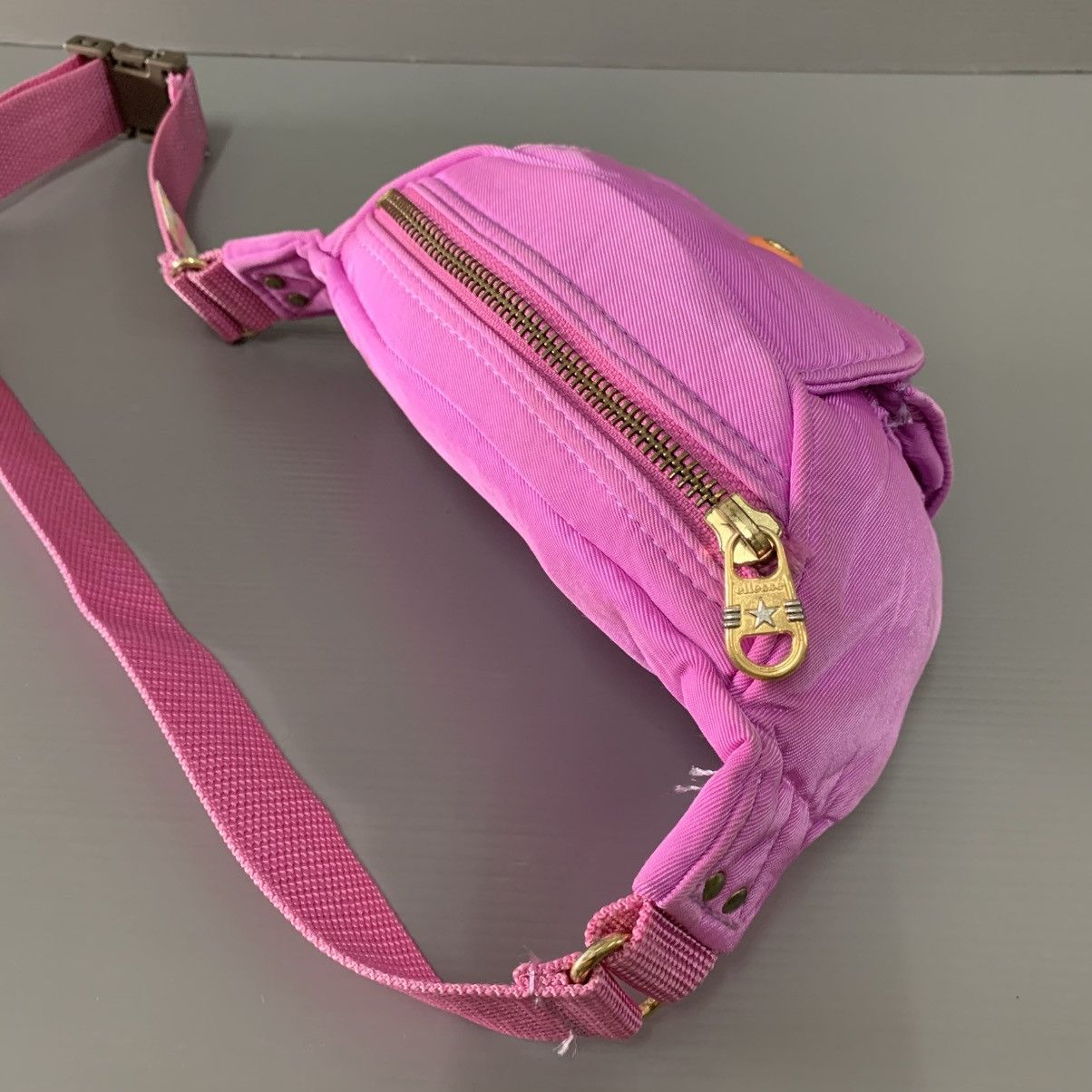 Ellesse 🔥‼️HOT ITEM‼️🔥Authentic Ellesse Pink Belt Bag Size ONE SIZE - 8 Thumbnail