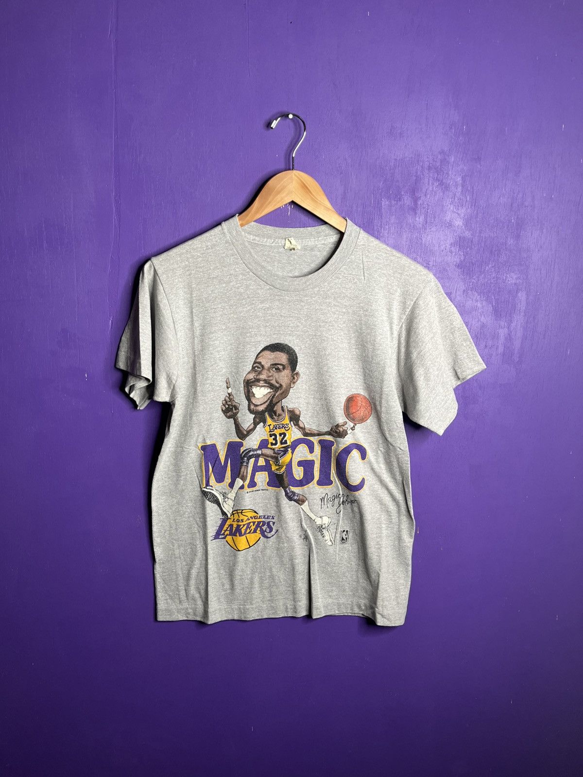 Vintage 80s Magic Johnson lakers player tee