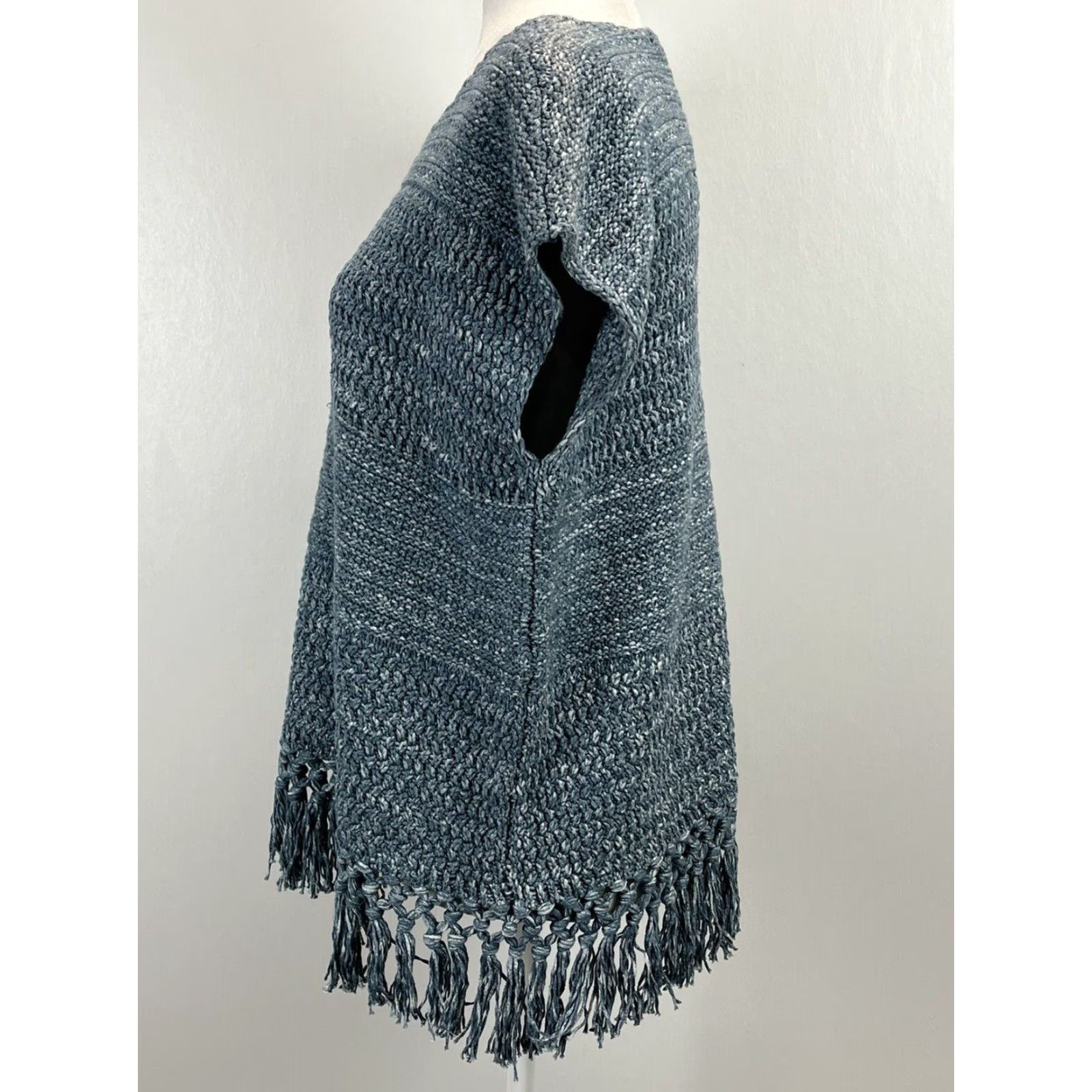 Orvis Orvis Knit Sleeveless Sweater Sz S/M Womens Fringe Blue Coastal Grandma Tassels Beach Winter Fall Spring Summer Pullover Knit Cotton Boxy Size S / US 4 / IT 40 - 2 Thumbnail