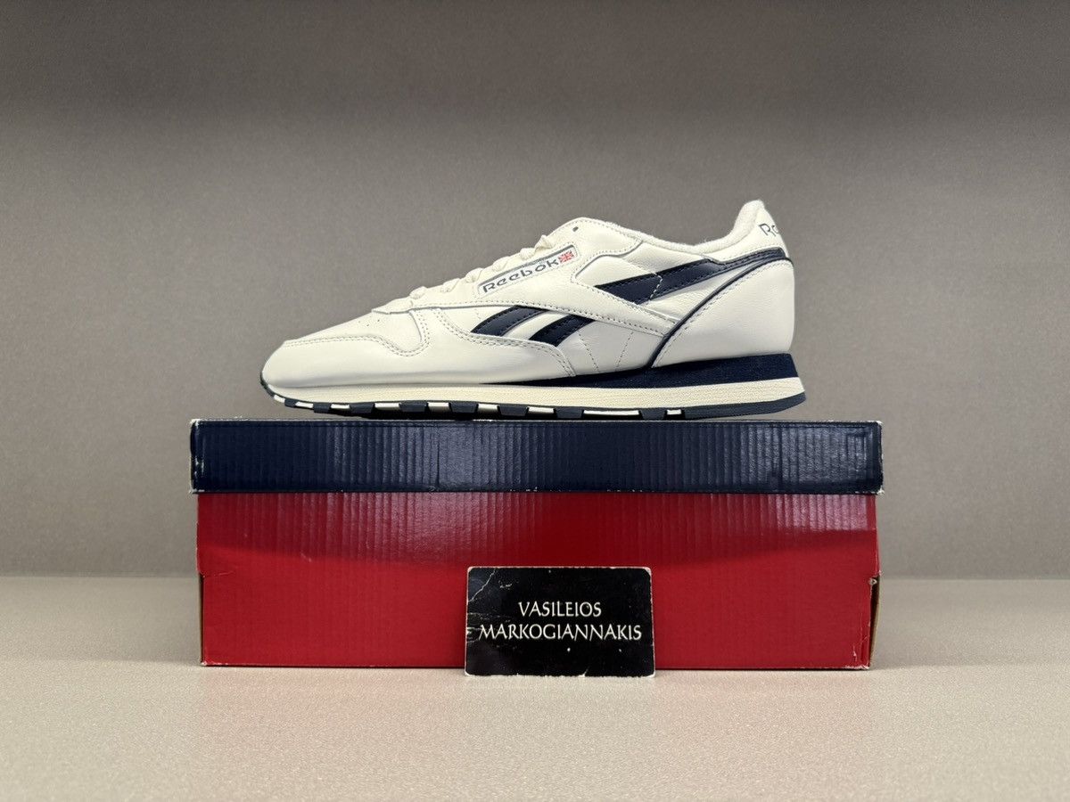 Reebok Reebok Classic Leather 1983 Vintage Chalk Vector Navy Size US 11.5 / EU 44-45 - 1 Thumbnail