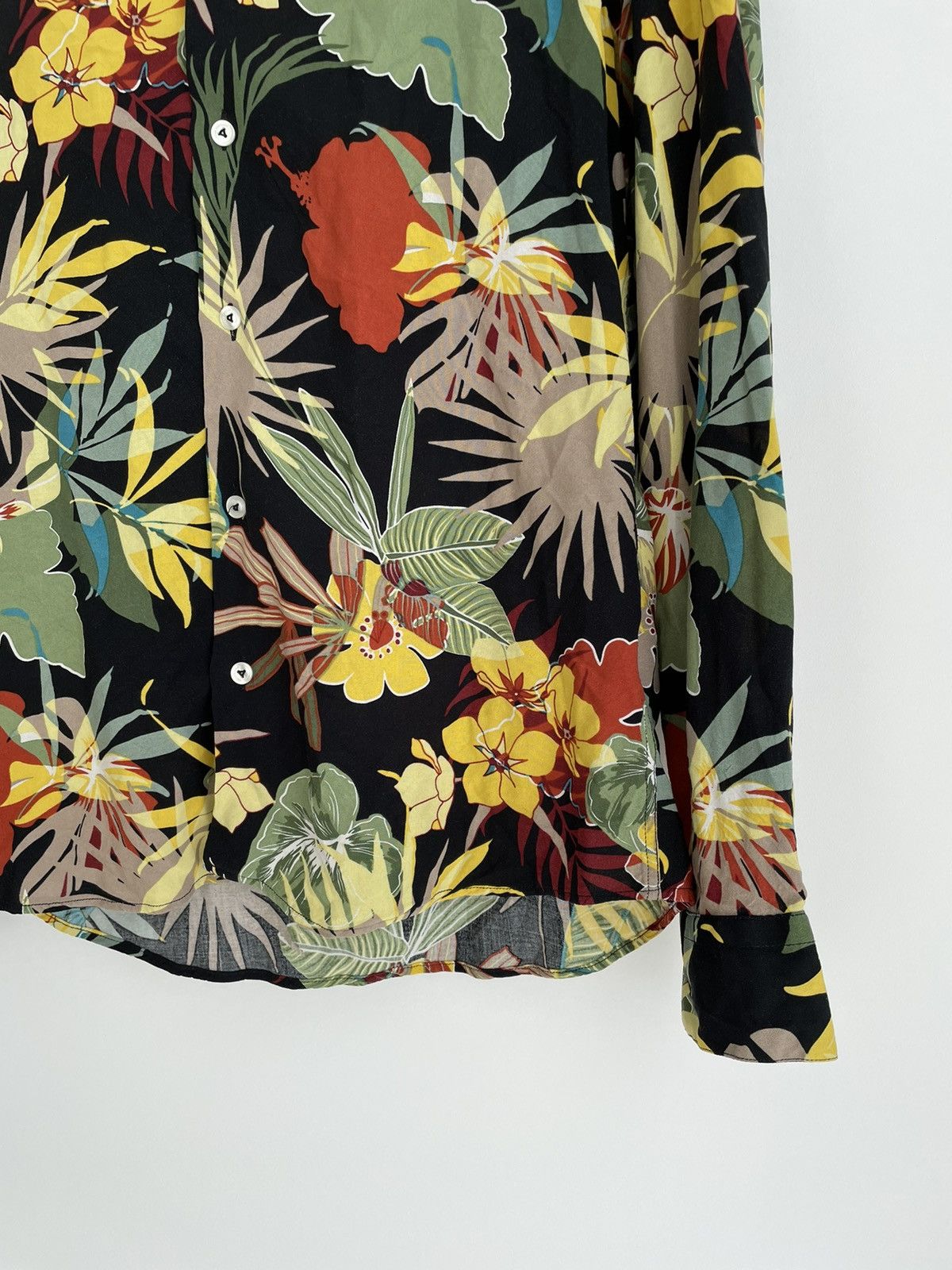 Japanese Brand × Takeshy Kurosawa Rare Takeshy Kurosawa Flower Print Shirt Size US XL / EU 56 / 4 - 3 Thumbnail