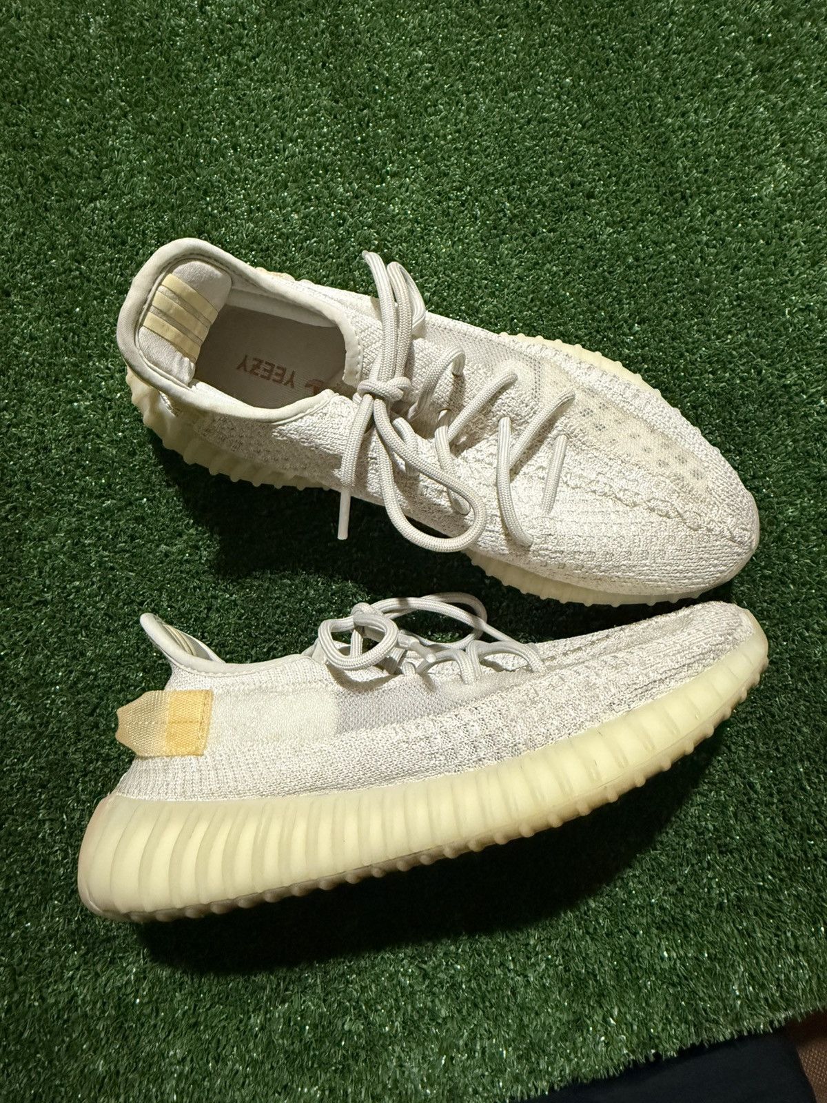 Adidas Yeezy Boost 350 V2 - Low Light