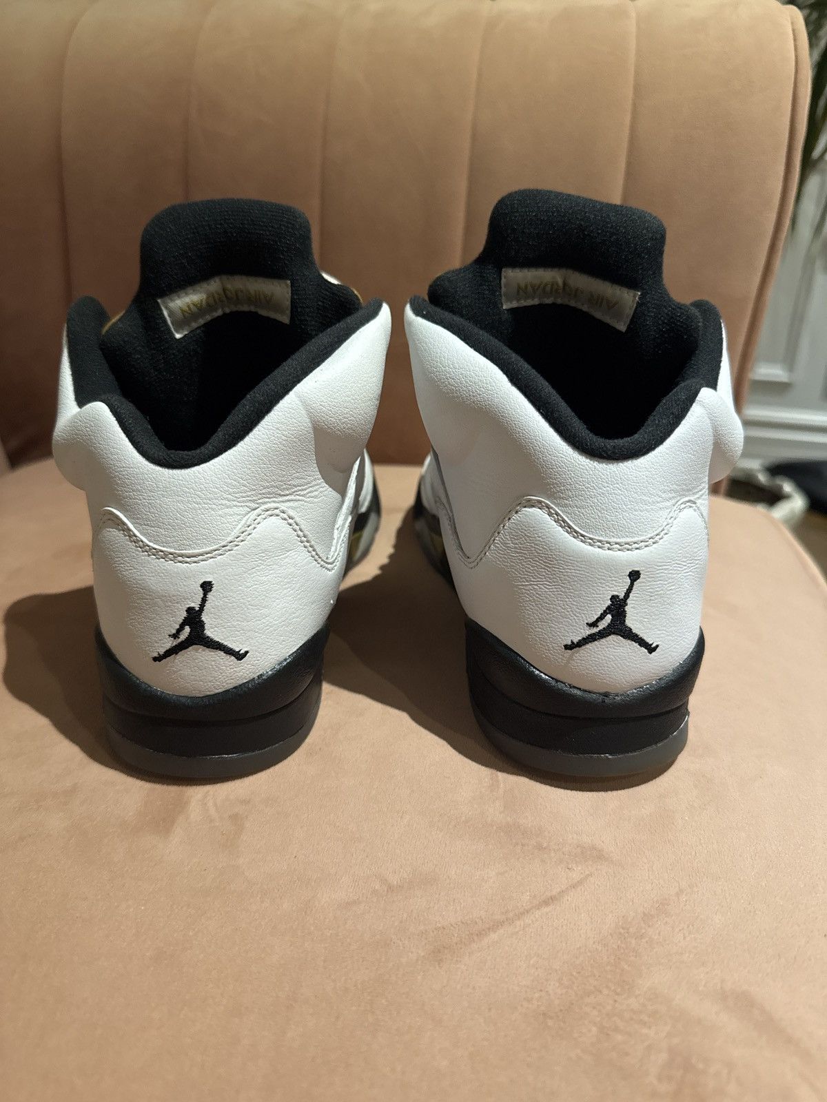 Jordan Brand Air Jordan 5 Retro BG- Gold Coin Size US 6.5 / EU 39-40 - 5 Thumbnail