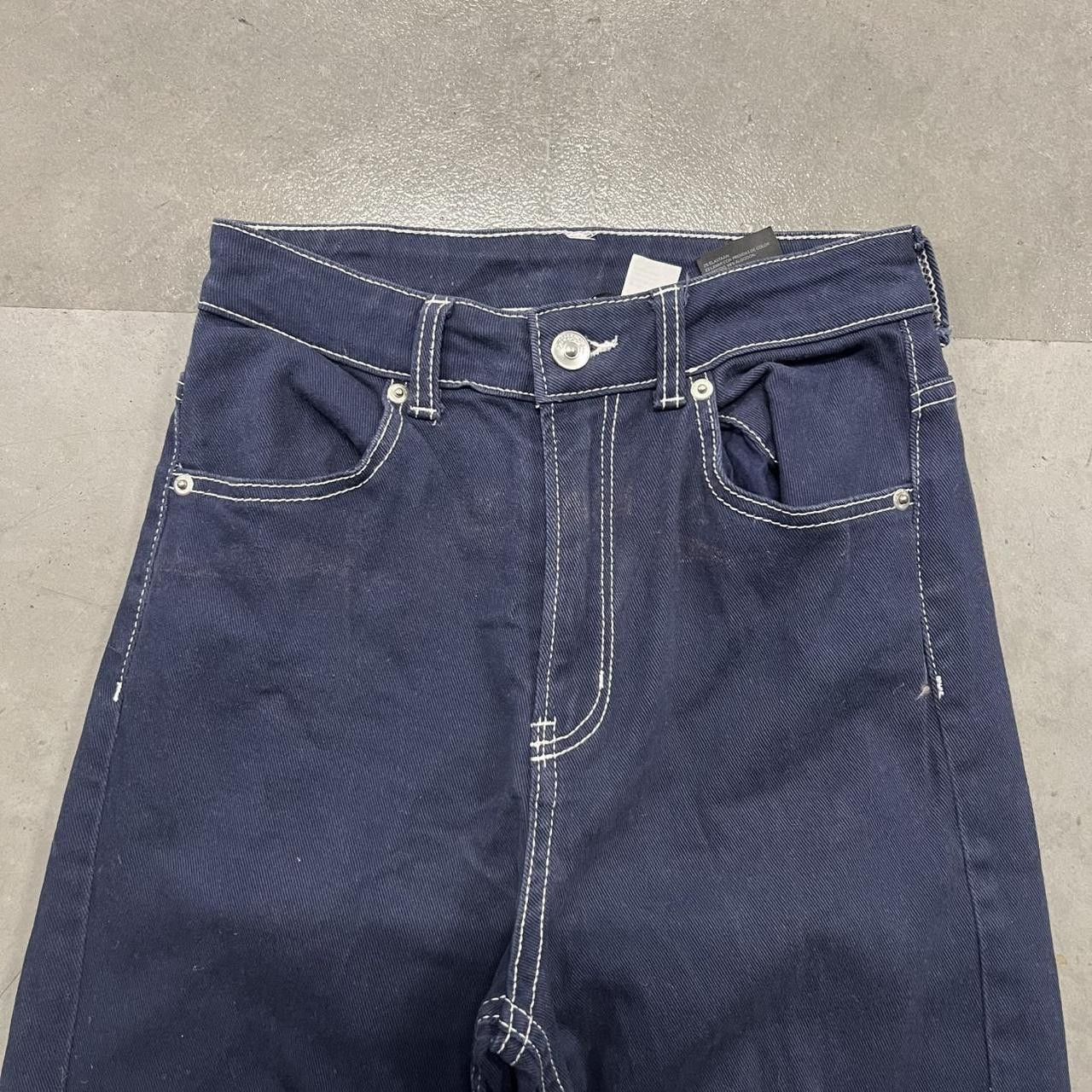 Vintage Crazy Vintage Y2K/2000s Super Baggy Navy Blue Wide Leg Jeans with white Stitching Size 24" / US 00 / IT 34 - 2 Thumbnail