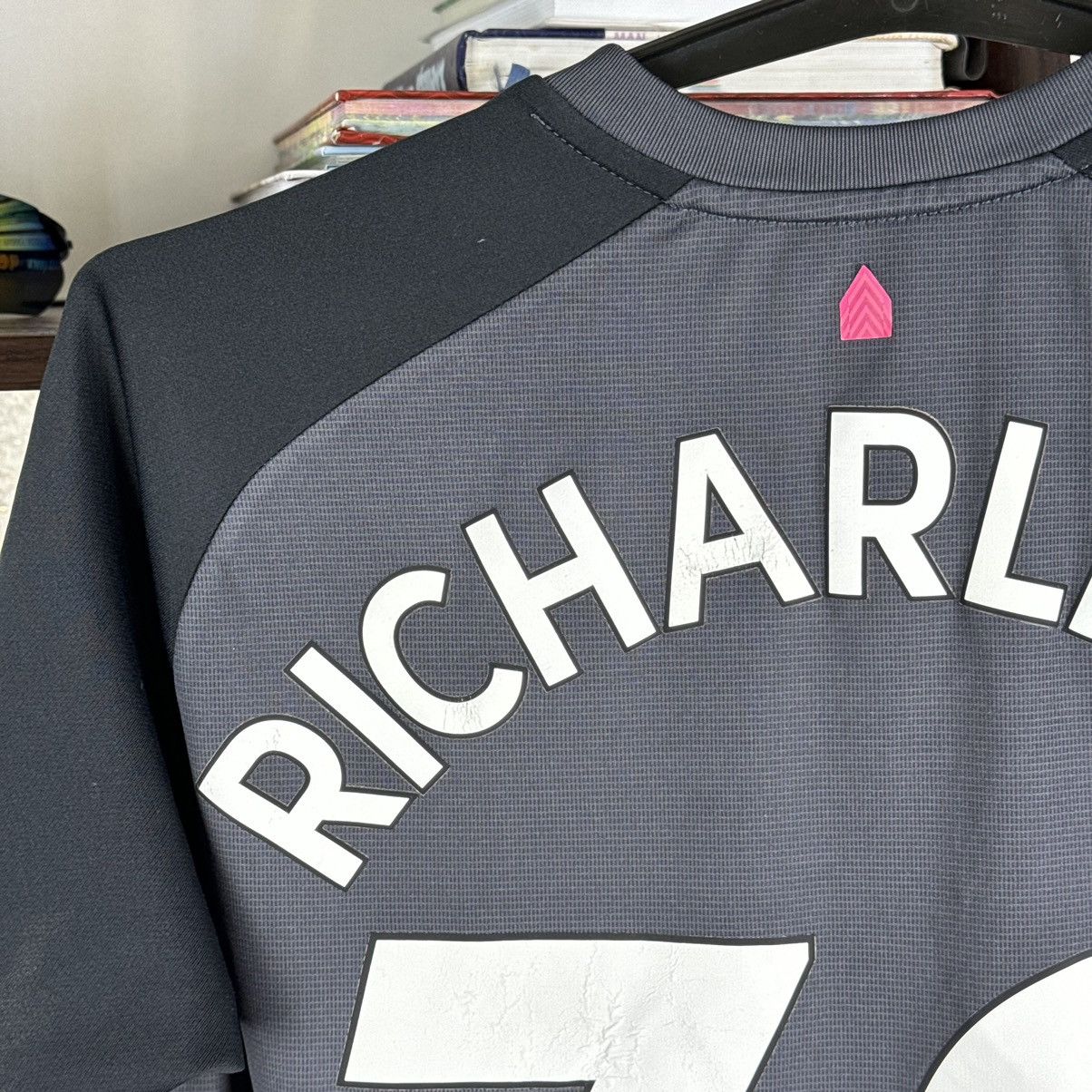 Umbro Umbro Everton 2018-19 Jersey Away Richarlison #30 Black S Size US S / EU 44-46 / 1 - 17 Thumbnail
