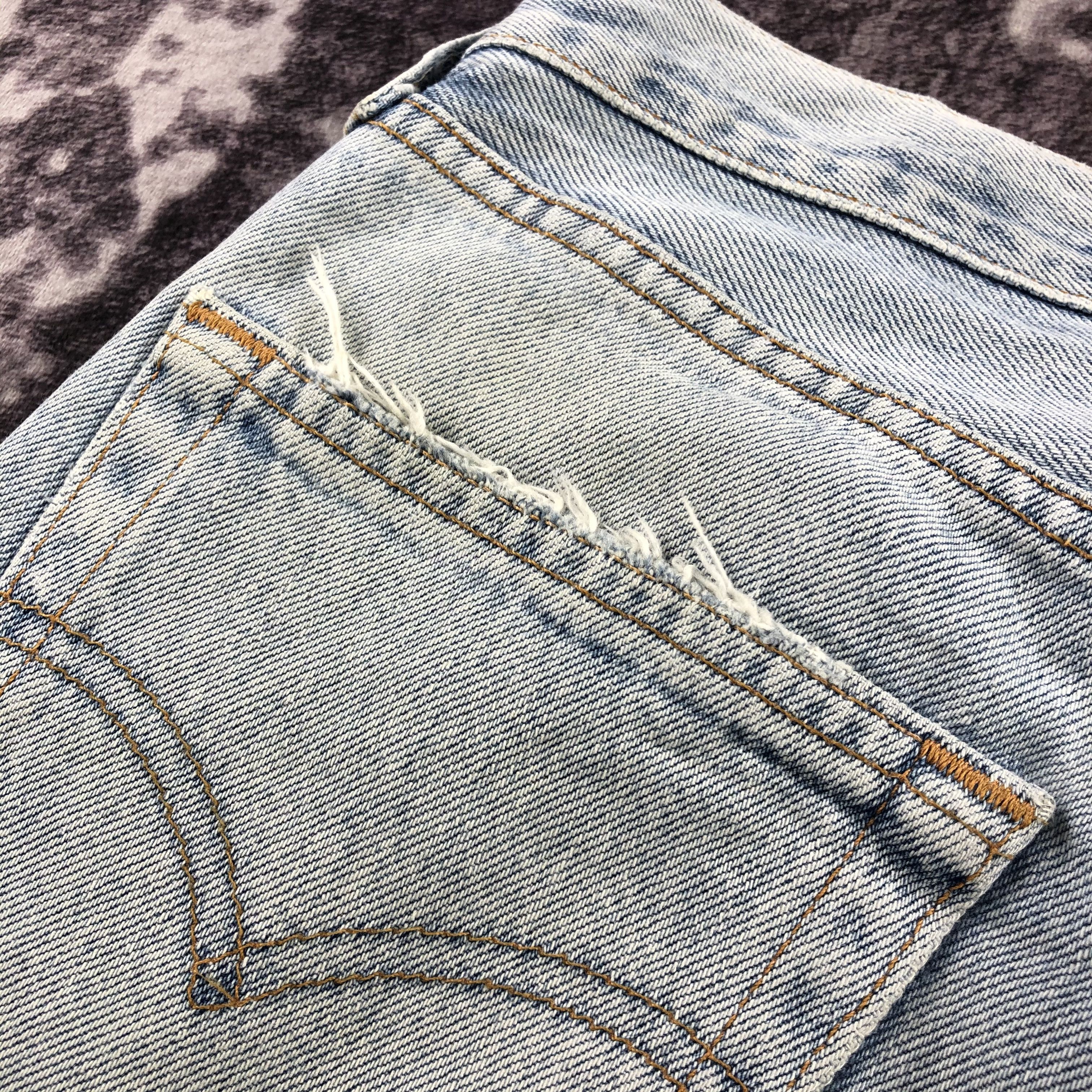 Levi's × Vintage Vintage 90s Light Wash Levis 501 Jeans-JM2832 Size US 29 - 7 Thumbnail