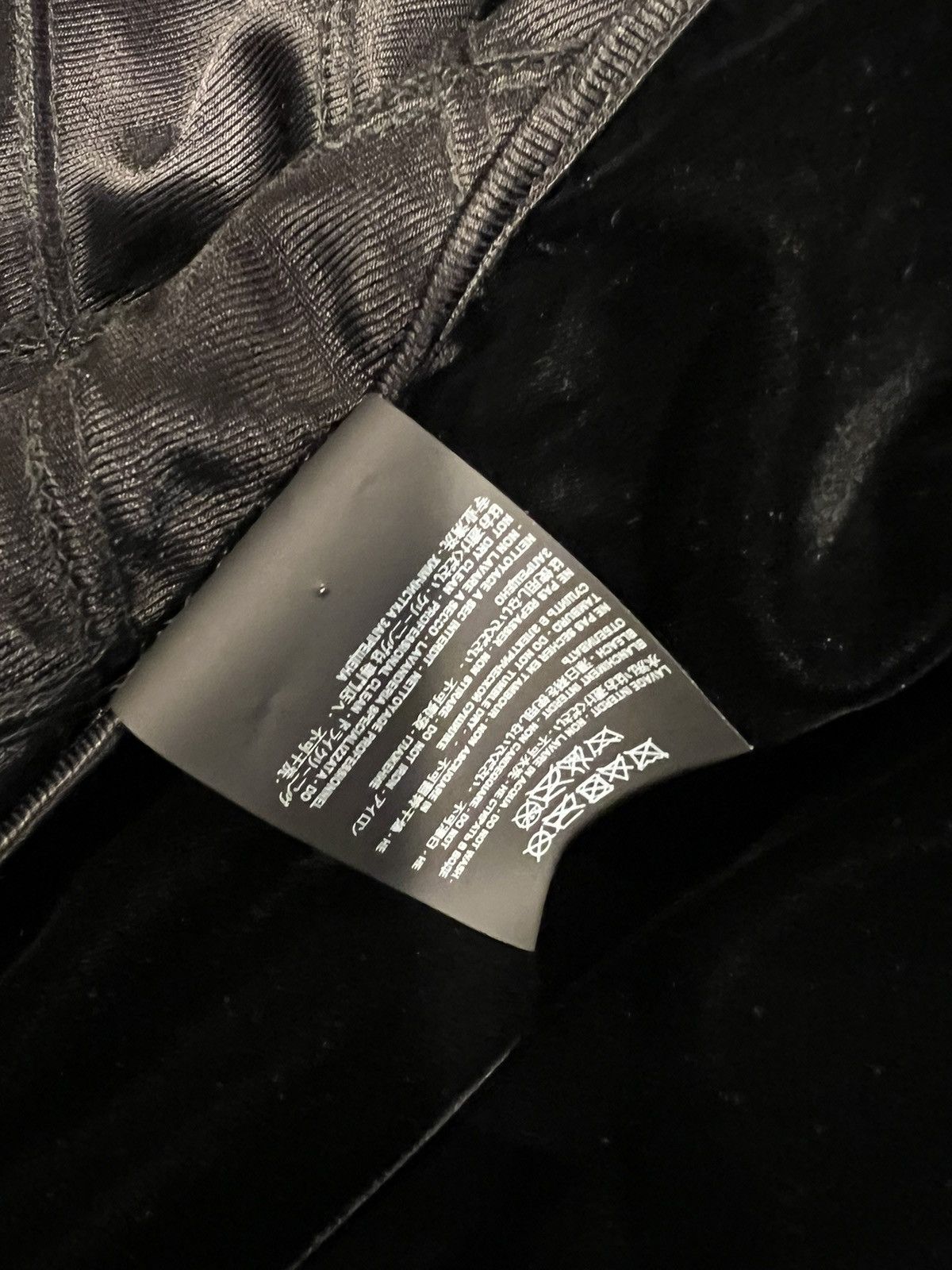 Saint Laurent Paris Saint Laurent quilted velvet jacket. 54/44. $5390 Size US L / EU 52-54 / 3 - 4 Thumbnail