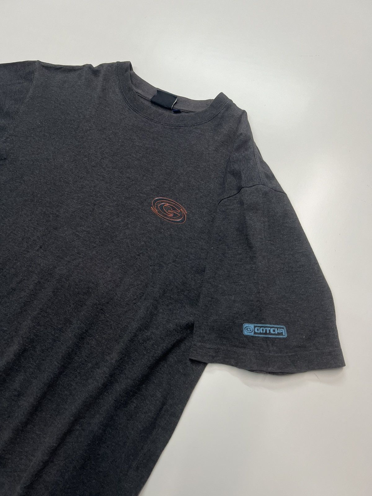 Gotcha 🔥VINTAGE GOTCHA SURF TEES SIZE L Size US L / EU 52-54 / 3 - 4 Thumbnail