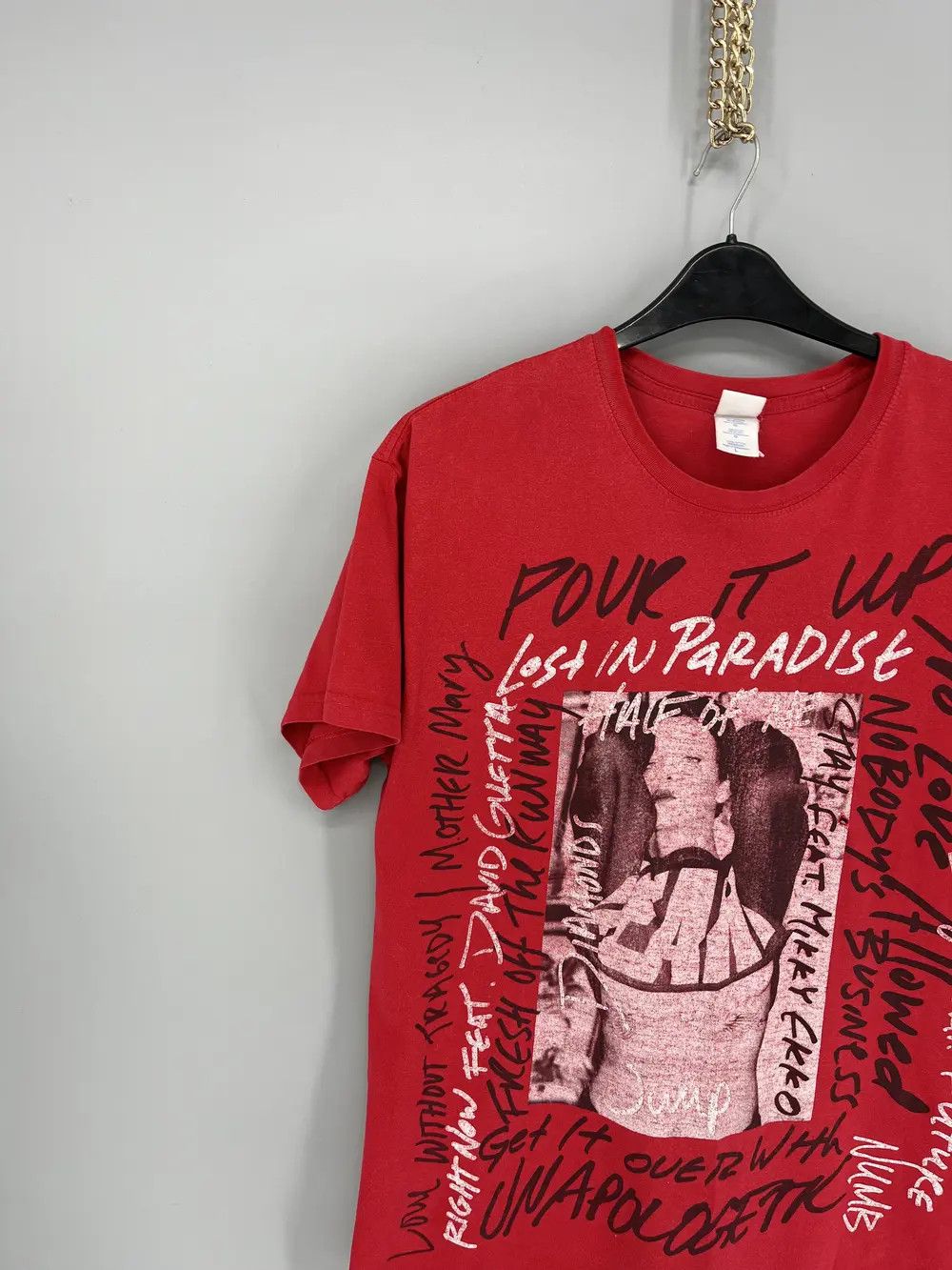 Rihanna Rihanna Unapologetic Diamonds World Tour 2013 Concert TShirt Size US L / EU 52-54 / 3 - 4 Thumbnail