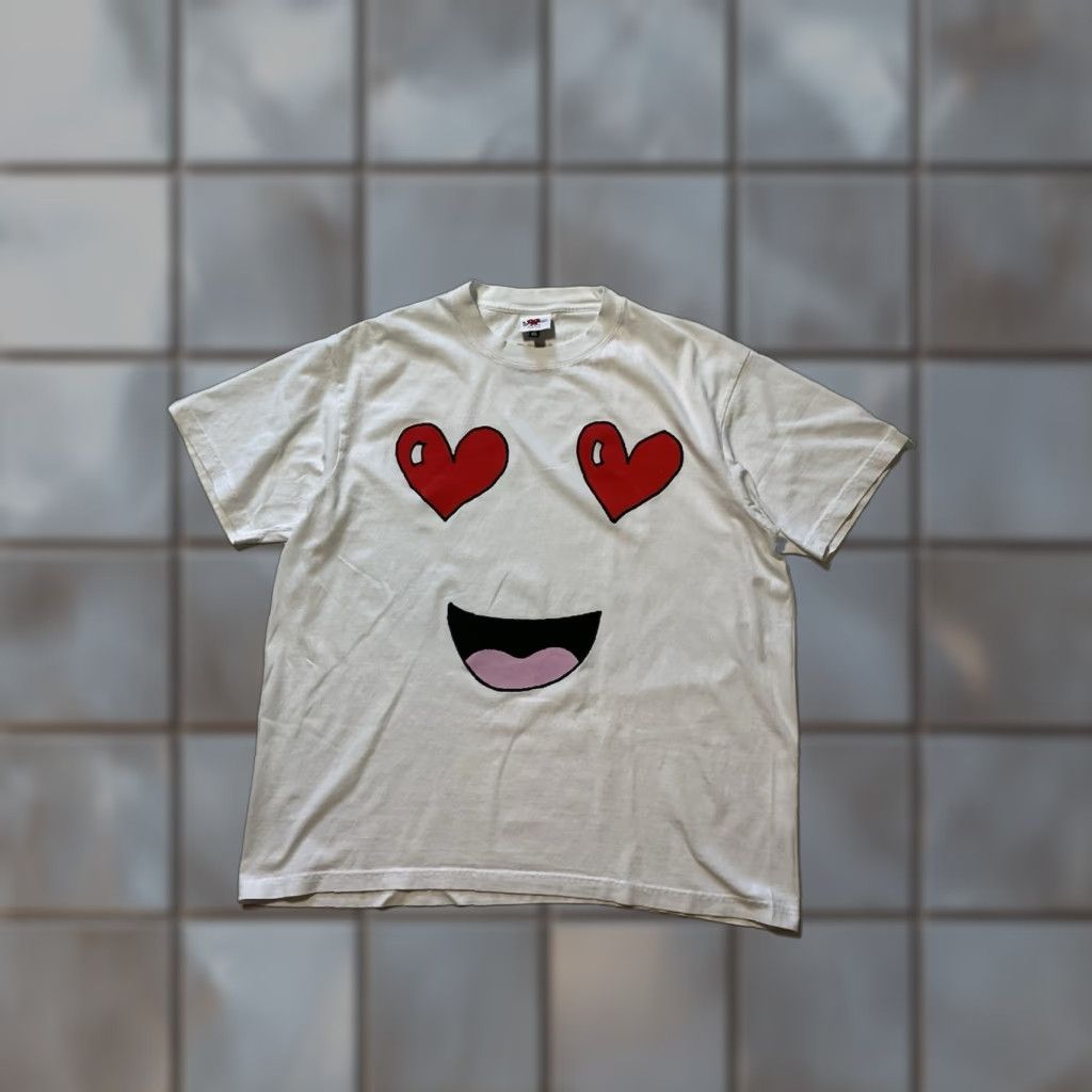 Y/Project The Heart Project “Heart Eyes” Smiley Face Heart Love Graphic T-Shirt White S/S XL Boys Mens Womens Size US XL / EU 56 / 4 - 1 Thumbnail