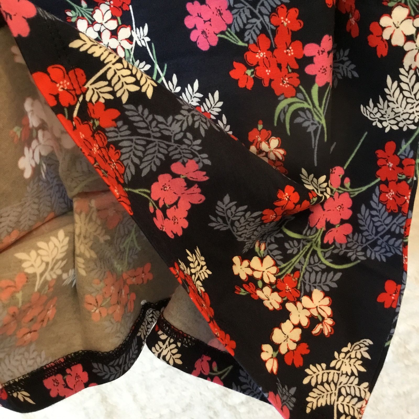 Loft LOFT Blue & Red Floral Scoop Neck Cami Size XS / US 0-2 / IT 36-38 - 12 Thumbnail