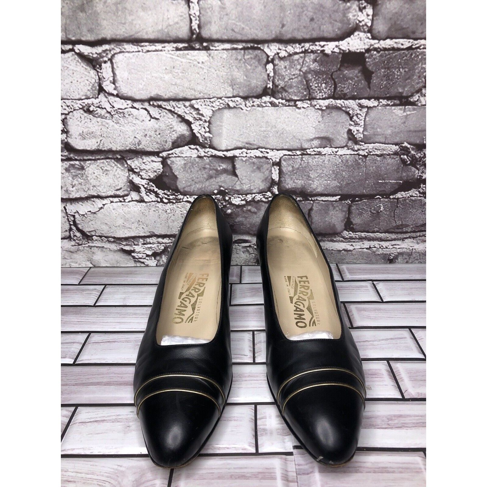 Salvatore Ferragamo Salvatore Ferragamo Black Leather Cap Toe Pumps Dress Heels Size US 9 / IT 39 - 19 Thumbnail