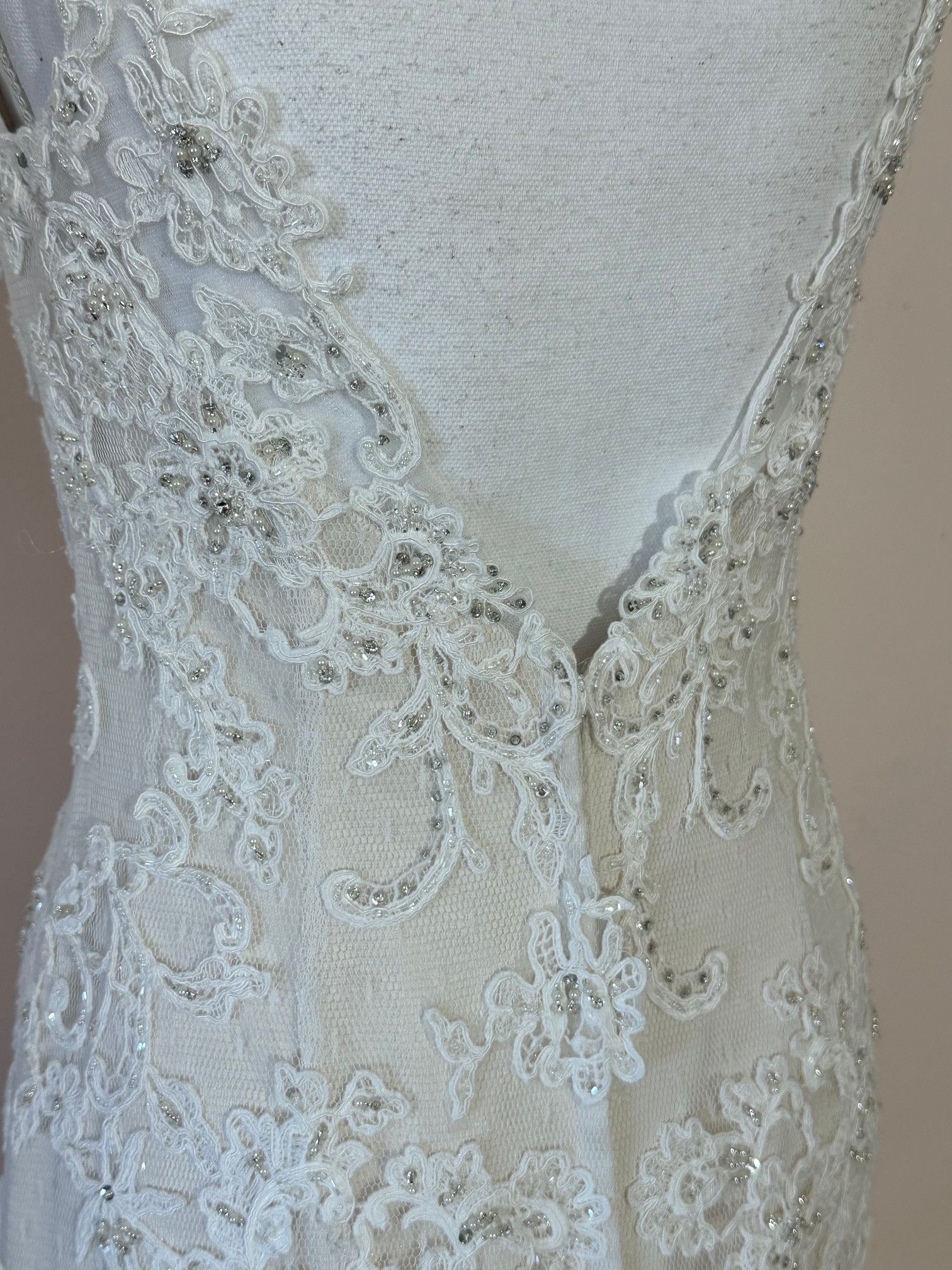 Casablanca Casablanca Ivory Lace 1975 Wedding Gown Size 8 Size M / US 6-8 / IT 42-44 - 4 Thumbnail