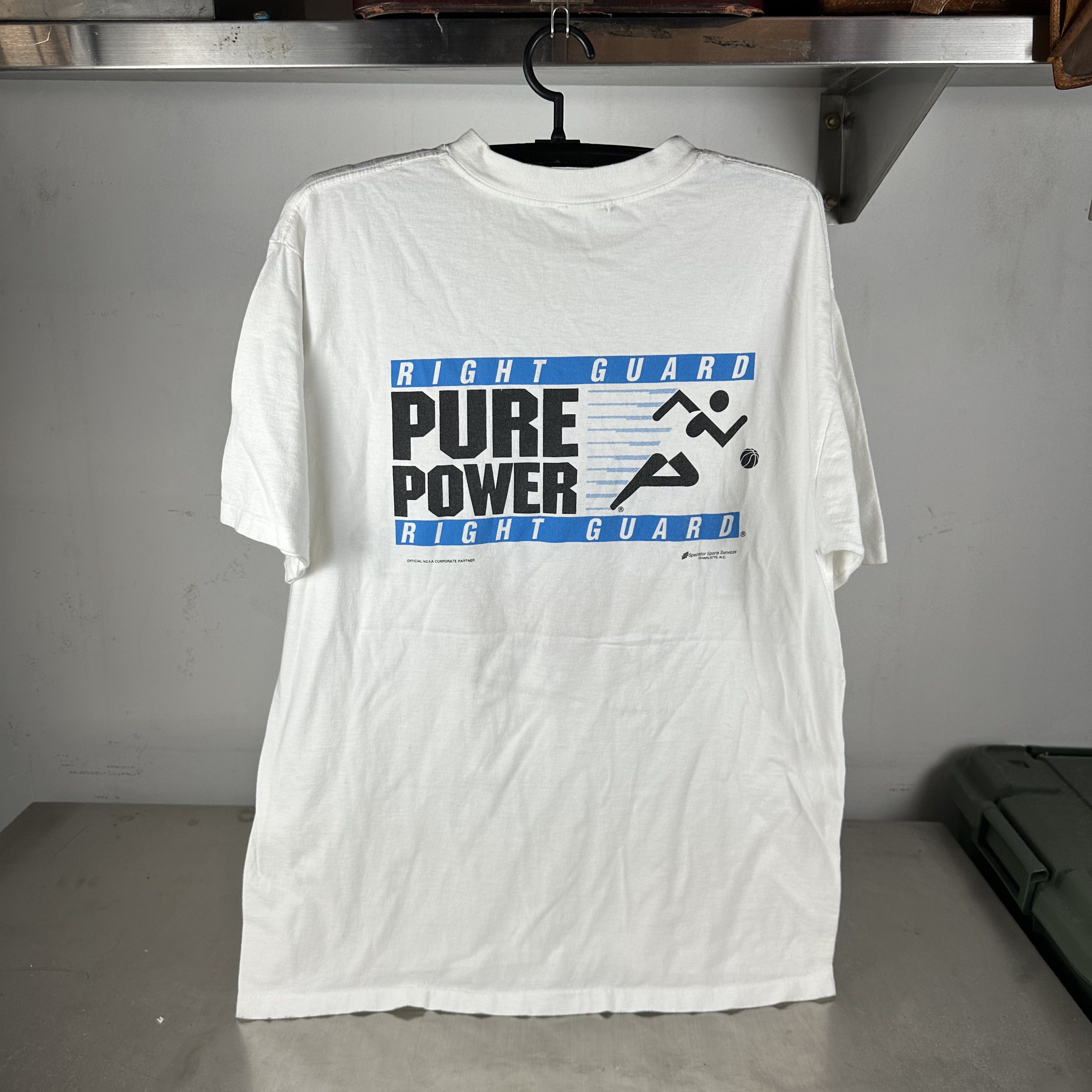Vintage Vintage 1995 NCAA College Basketball Final Four T-shirt Size US XL / EU 56 / 4 - 3 Thumbnail