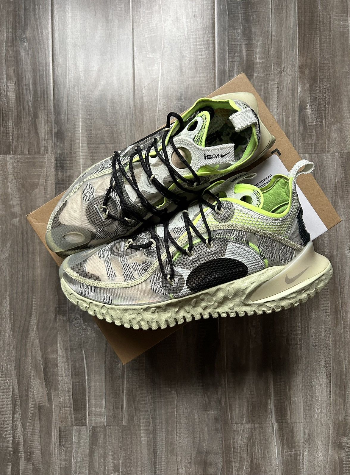 image of Nike Flow 2020 Ispa Shoes in Green, Men's (Size 10)