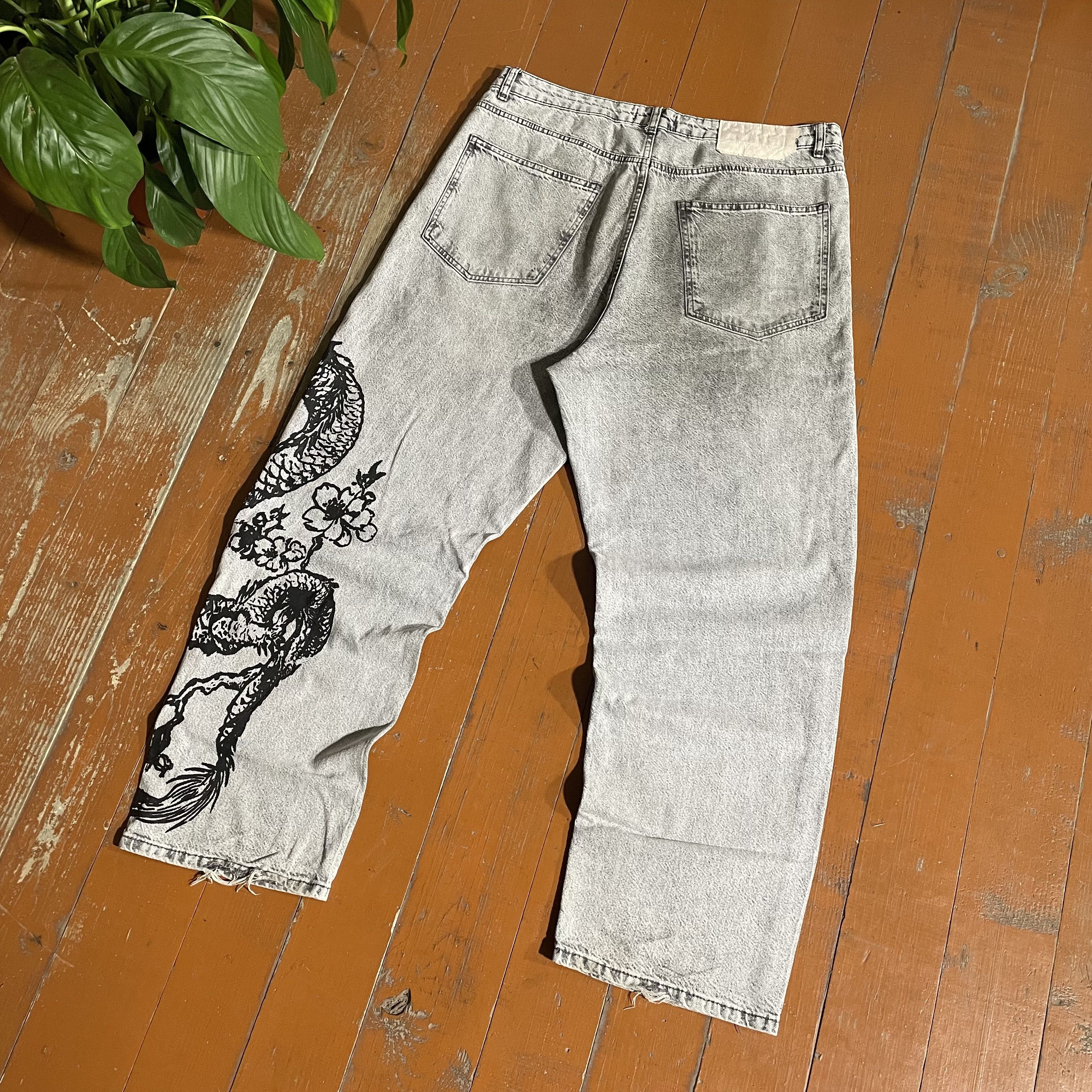 Other Custom pants baggy fit art Dragon distressed alt rare Size US 36 / EU 52 - 9 Thumbnail