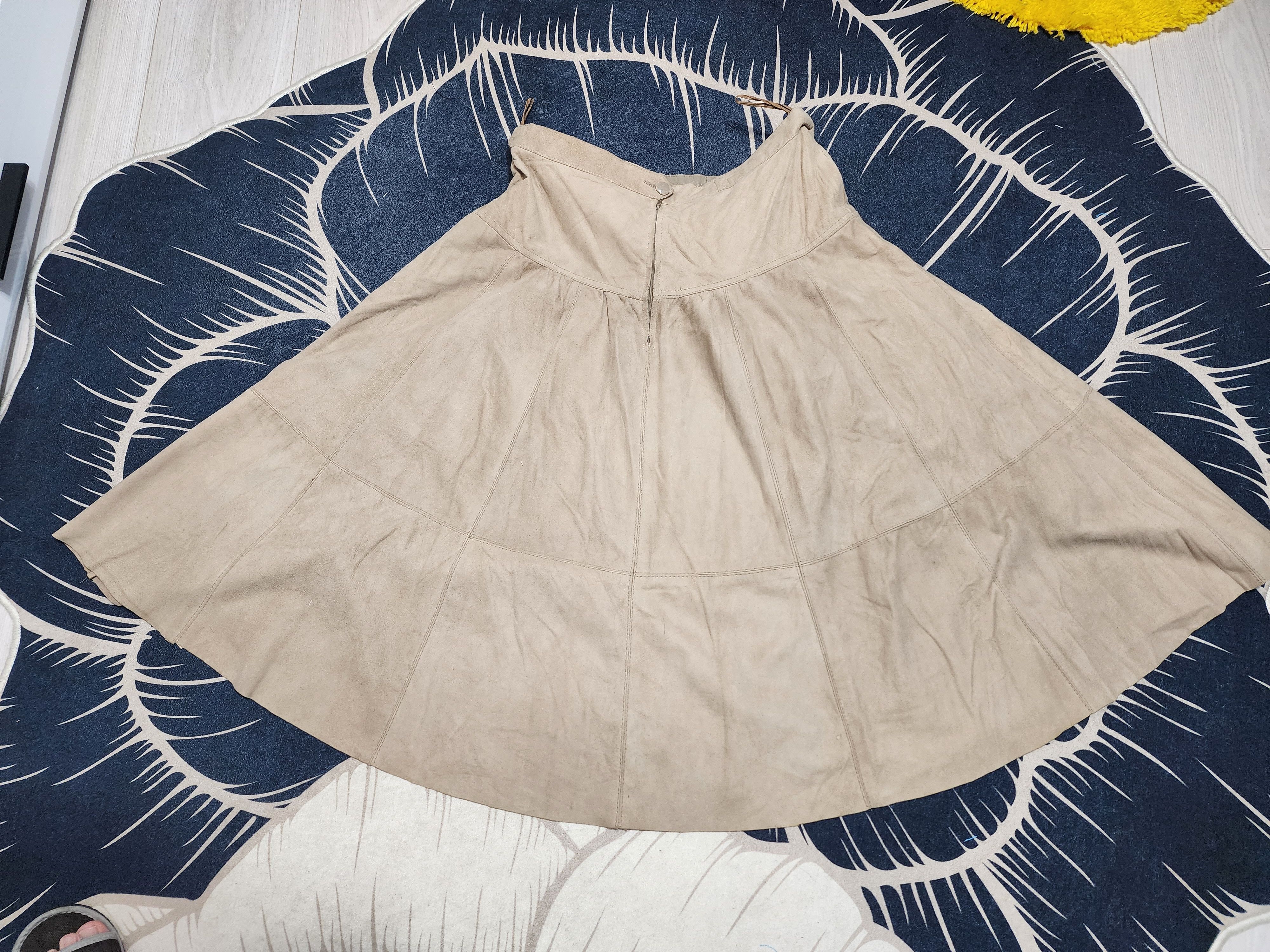 Other Beige Leather Skirt: Flared Skirt. Size 31" - 10 Thumbnail