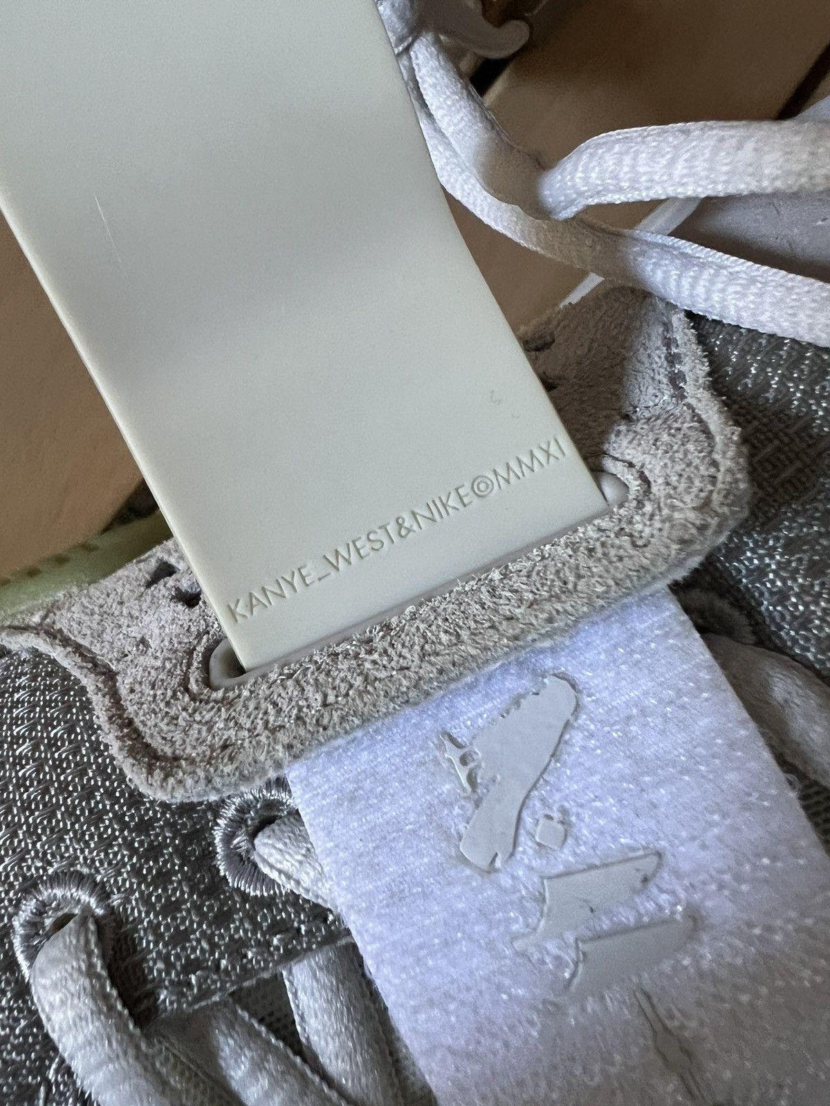 Kanye West × Nike Nike Air Yeezy 2 Platinum Wolf Grey Size US9 Size US 9 / EU 42 - 21 Thumbnail