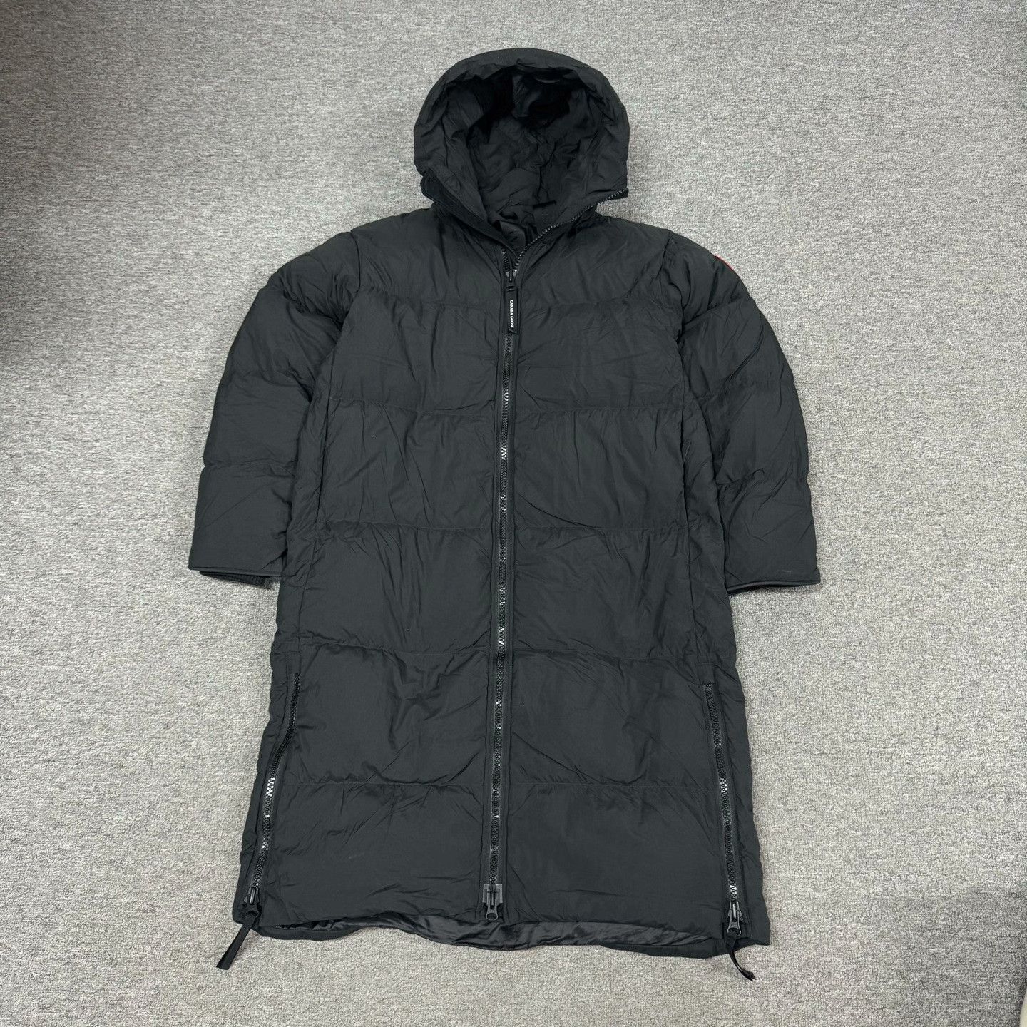 Canada Goose Canada Goose Long Logo Hooded Down Jacket L Size US L / EU 52-54 / 3 - 1 Thumbnail