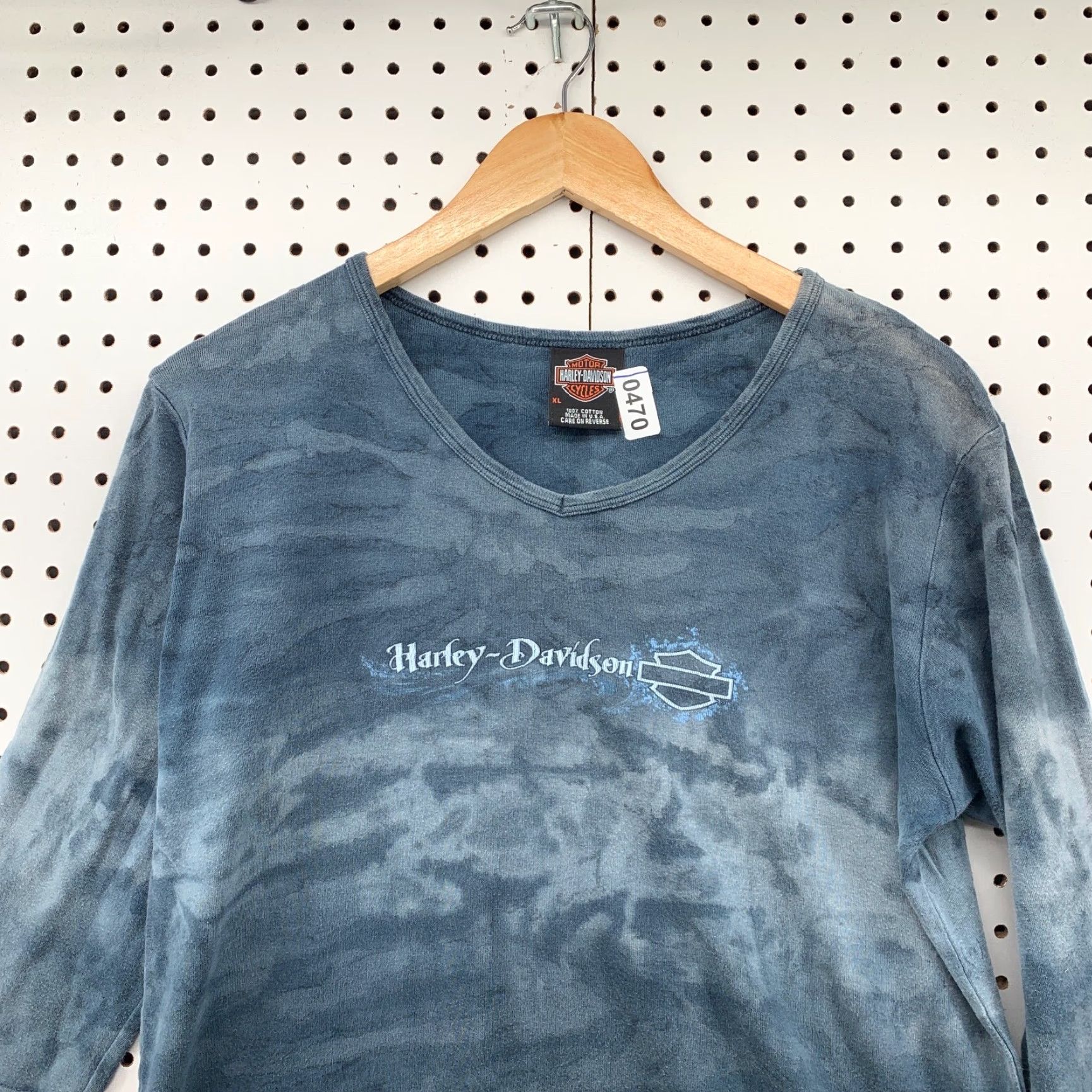 Harley Davidson VINTAGE Harley-Davidson XL Womens Top Blue Acid Wash Long Sleeve USA 21x24 Size XL / US 12-14 / IT 48-50 - 6 Thumbnail