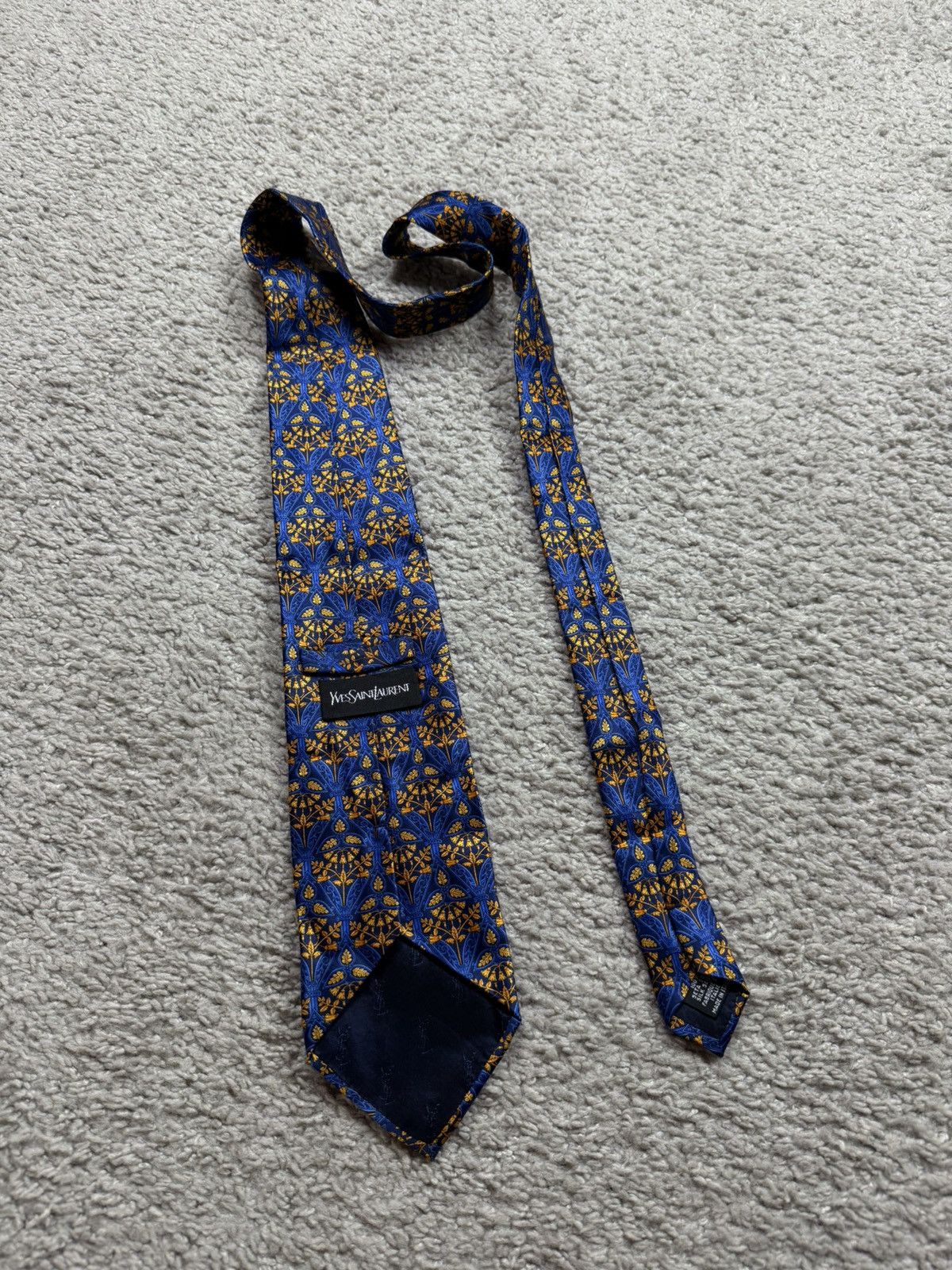 Yves Saint Laurent Vintage Yves Saint Lauren Blue Gold Luxury Tie Size ONE SIZE - 4 Thumbnail