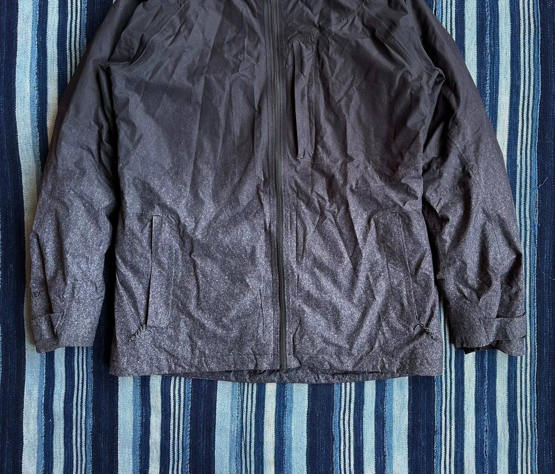 Burton Burton AK EMBARK JKT GTX Insulated Ombre Unisex M Size US M / EU 48-50 / 2 - 5 Thumbnail