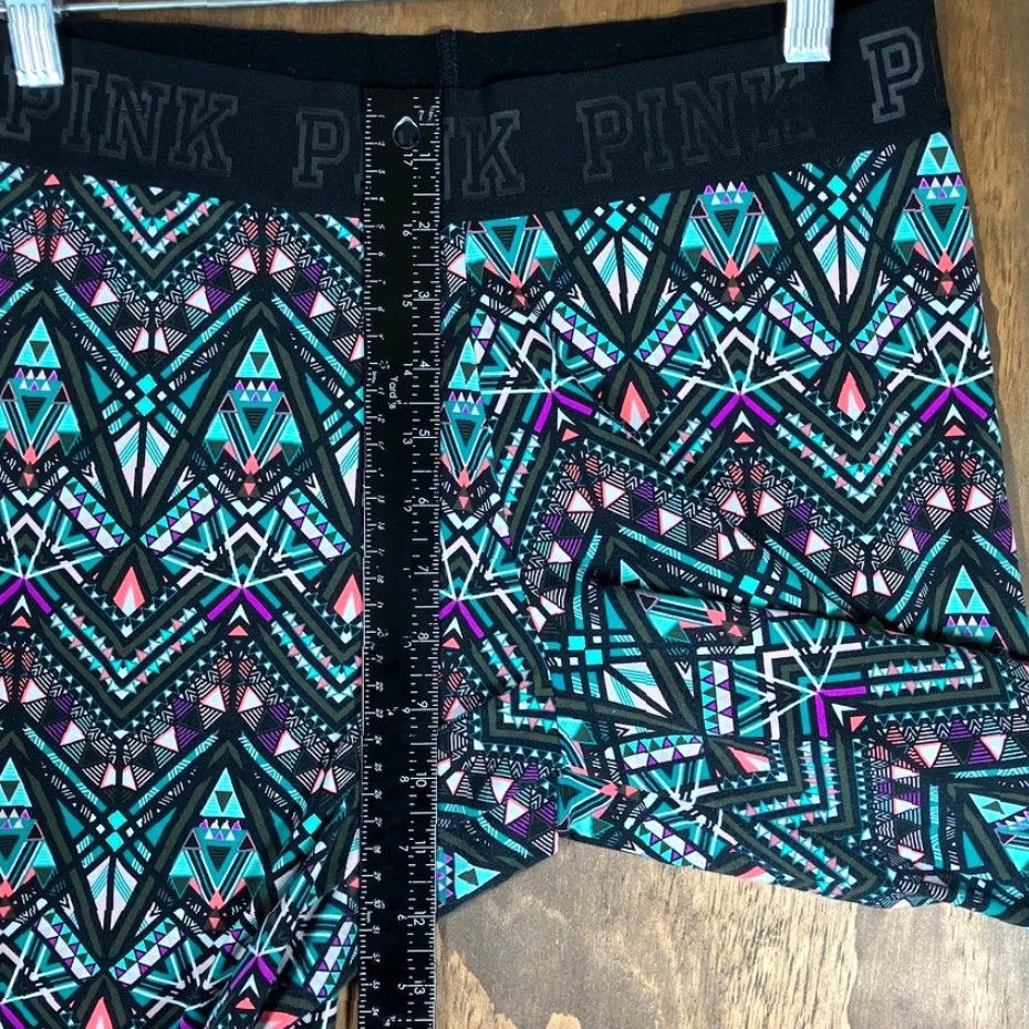 Vintage VINTAGE PINK Victoria's Secret Womens Leggings Black Geometric Ultimate Large Waist 28 In Capri Athletic Yoga Casual Lounge Mens? Size 28" / US 6 / IT 42 - 5 Thumbnail