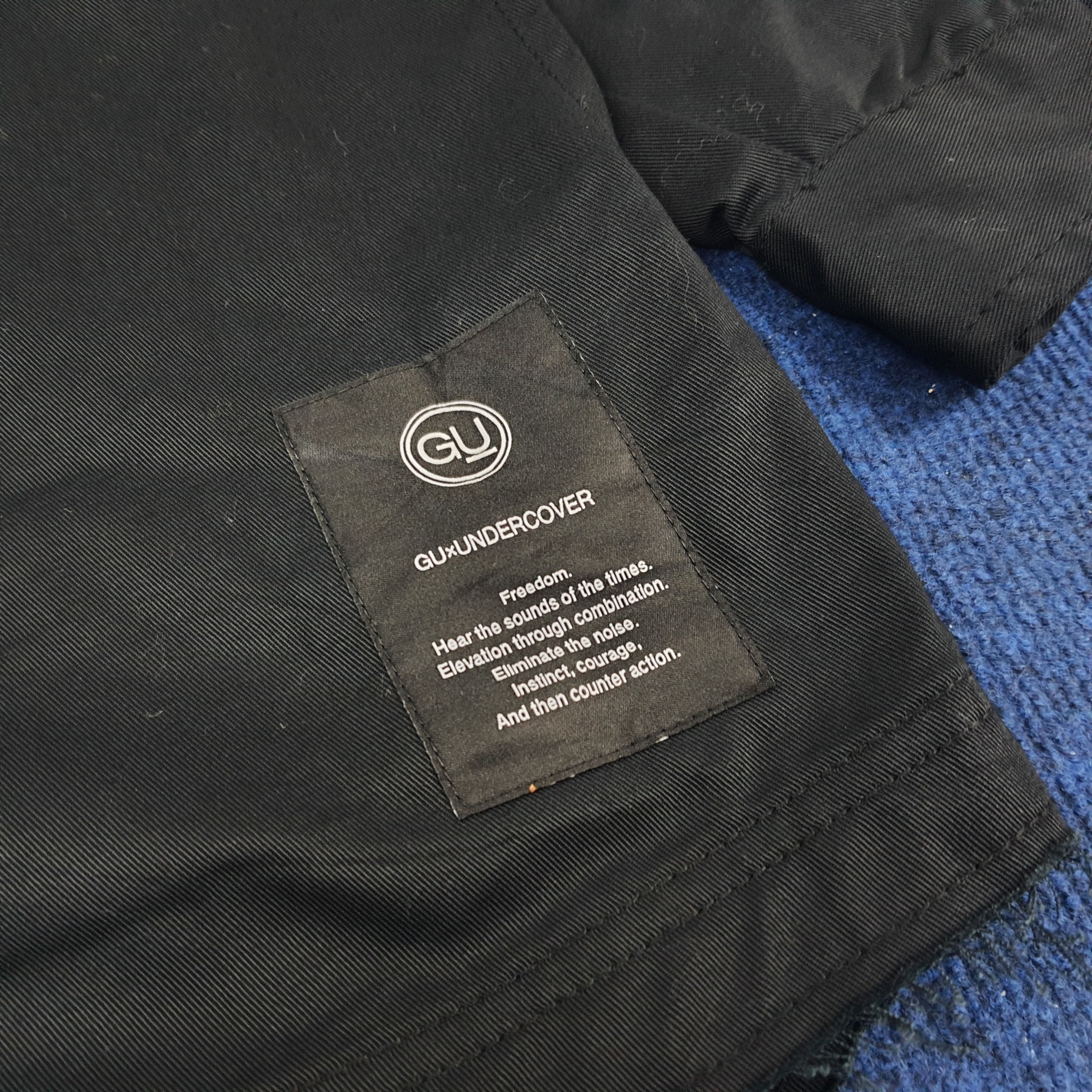 Japanese Brand × Undercover × Vintage Vintage GU x Undercover Japanese Brand Custom Logo Jacket Size US L / EU 52-54 / 3 - 4 Thumbnail