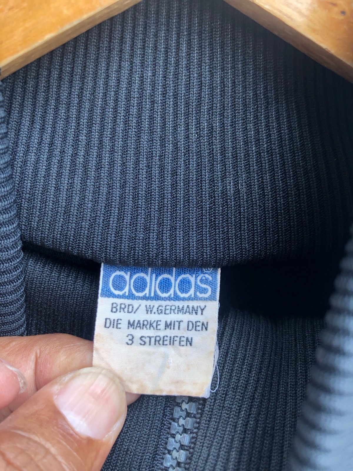 Adidas × Descente × Vintage 🔥Mega Rare 🔥 Vintage Adidas Track Top Jacket🔥 Size US M / EU 48-50 / 2 - 3 Thumbnail