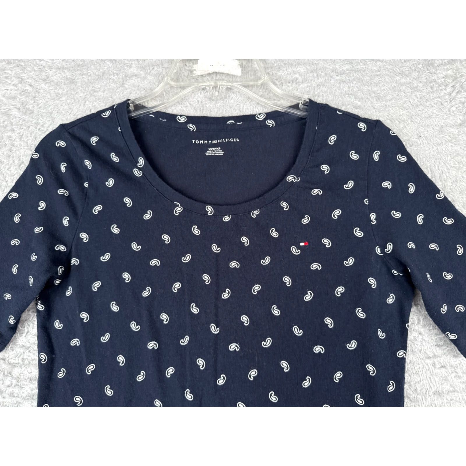 Tommy Hilfiger VINTAGE Tommy Hilfiger Shirt Women XS Blue Round Neck Short Sleeve Cotton Blend Polka Dot Basic 90s Casual Womens XS Blue Theme Outdoor Sports Size XS / US 0-2 / IT 36-38 - 4 Thumbnail