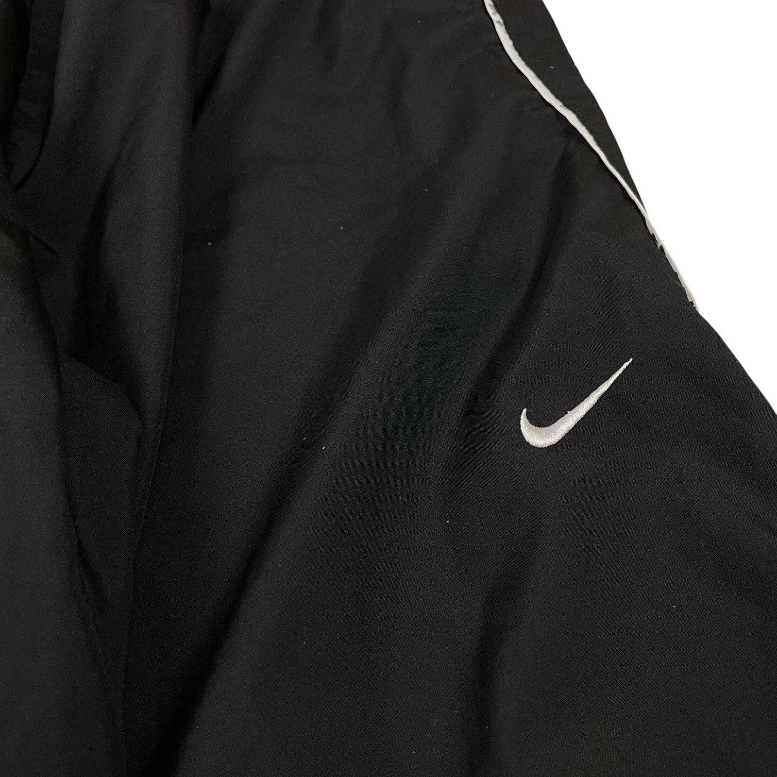 Nike × Vintage Nike Womens Black Swoosh Ankle Zip Straight Leg Track Pant M Size 30" / US 8 / IT 44 - 3 Thumbnail
