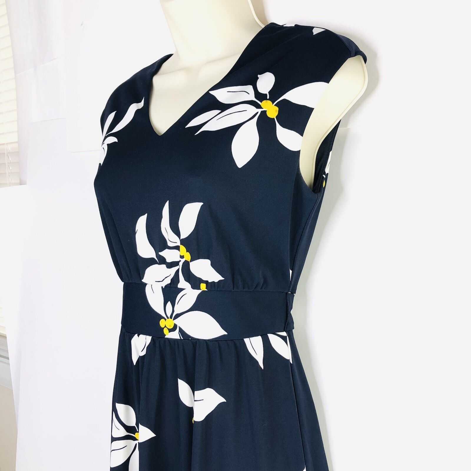 Ann Taylor Ann Taylor Womens Navy Leaves Jersey Knee Dress Size 0P Tie Size XS / US 0-2 / IT 36-38 - 3 Thumbnail
