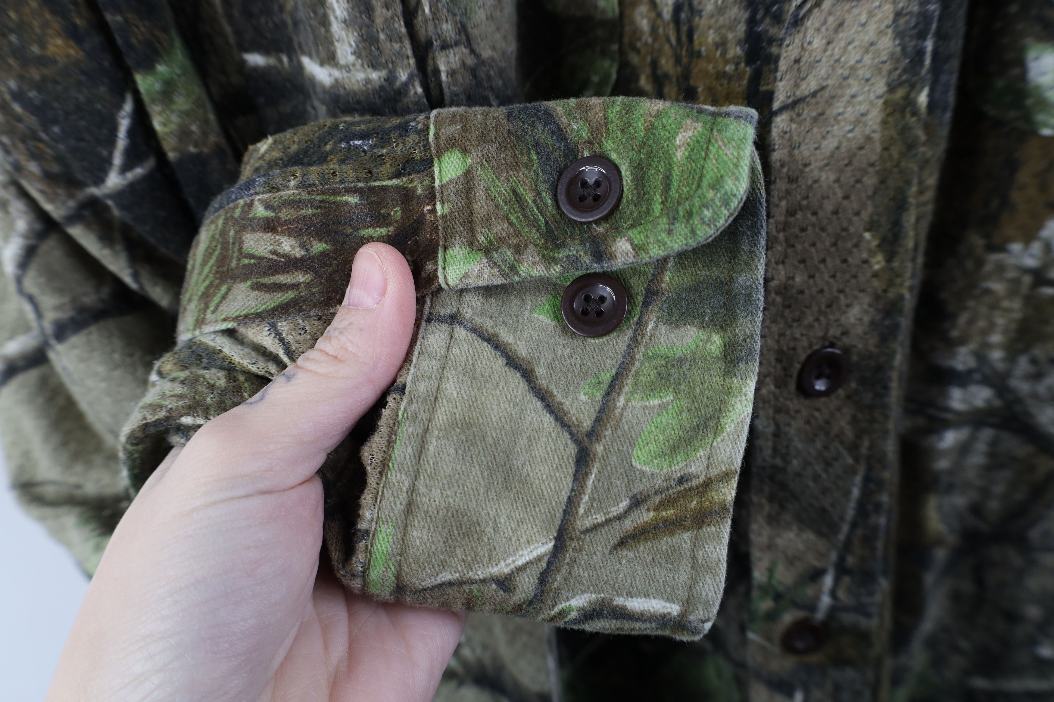 Cabelas Vintage 90s Y2K Cabelas Mesh Camouflage Hunting Button Shirt Size US XL / EU 56 / 4 - 6 Thumbnail