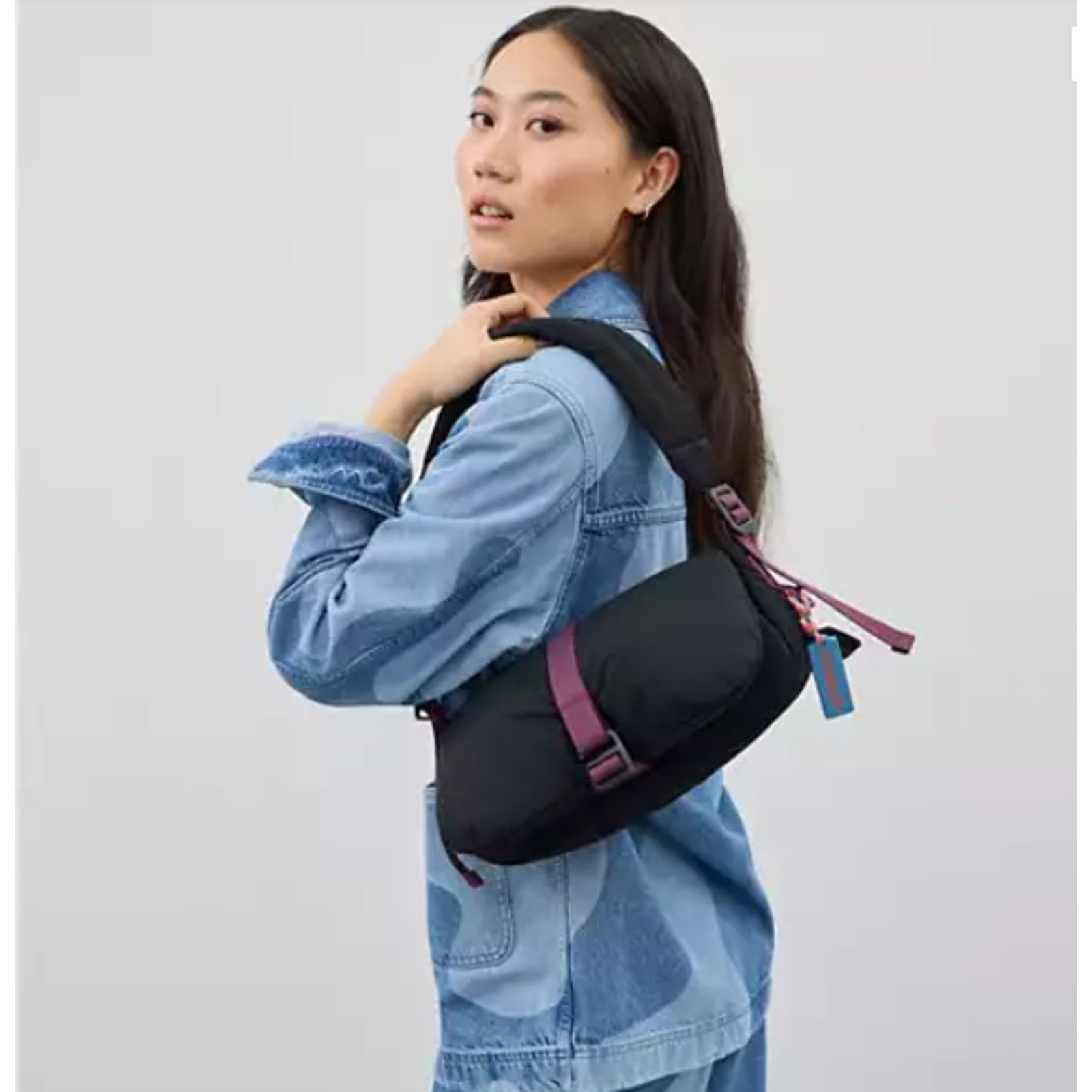 Coach Coach Coachtopia Loop Puffy Wavy Dinky Shoulder Bag Black Size ONE SIZE - 6 Thumbnail