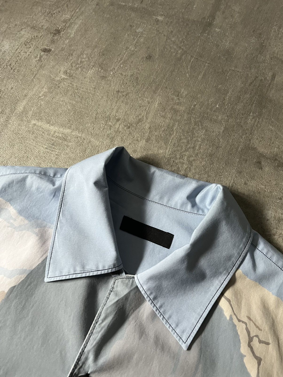 Prada Prada S/S 17 Landscape Mountain button up shirt Size US M / EU 48-50 / 2 - 5 Thumbnail
