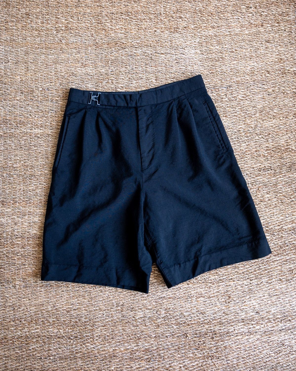 Balenciaga Balenciaga by Demna Gvasalia wide-leg wool shorts Size US 30 / EU 46 - 4 Thumbnail
