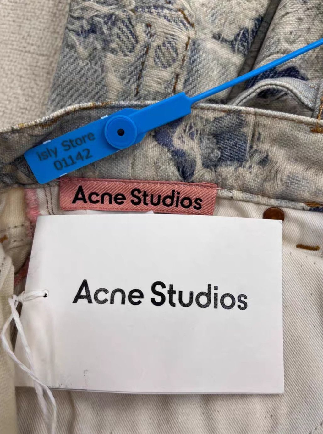 Acne Studios Acne Studios Heavy industry destruction optical illusion i Size 38" / US 16 / IT 52 - 4 Thumbnail