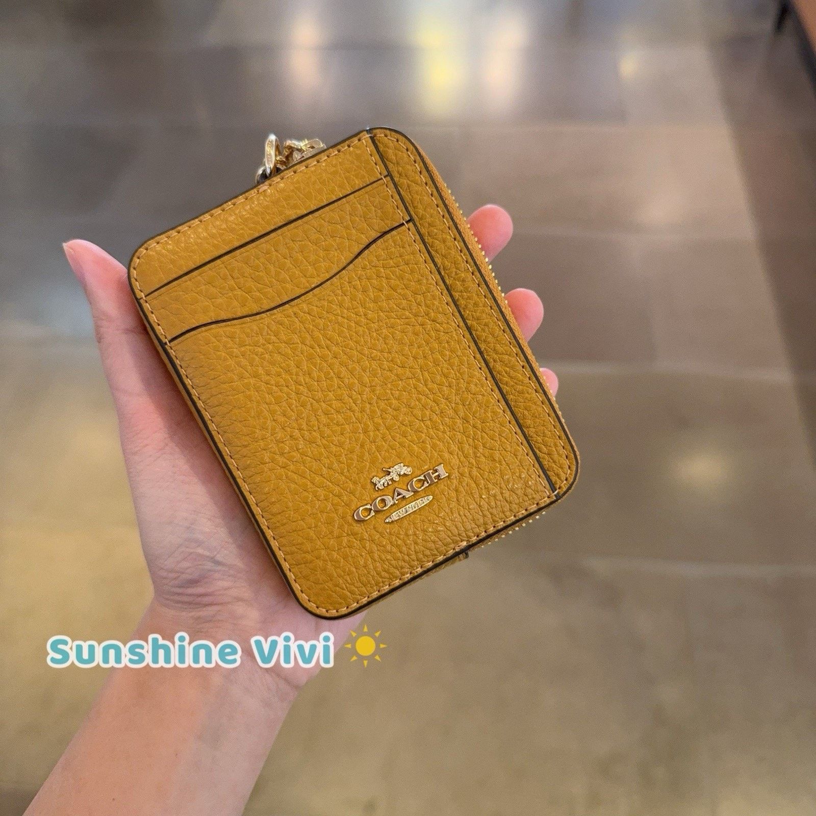 Coach NWT Coach Zip Card Case Leather 6303 Gold/Ochre Size ONE SIZE - 1 Thumbnail
