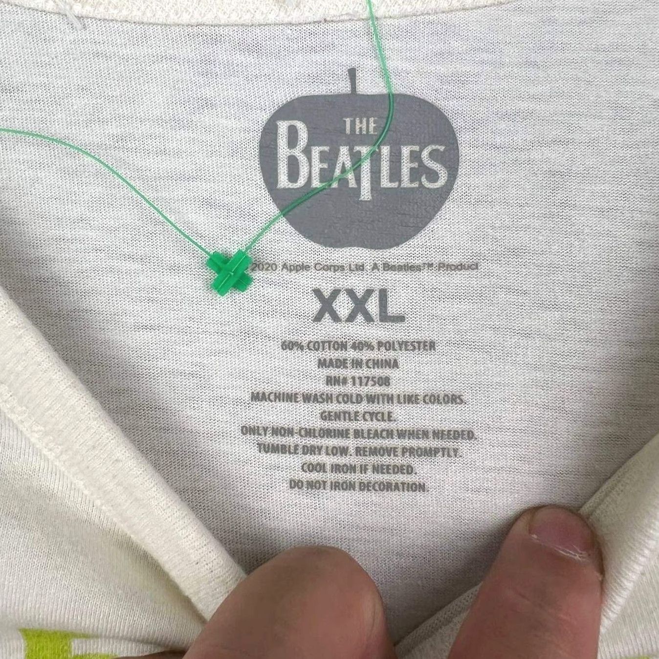 Vintage VINTAGE The Beatles Let It Be Graphic Shirt Women XXL White Band Tee Short Sleeve Size XXL / US 16-18 / IT 52-54 - 3 Thumbnail