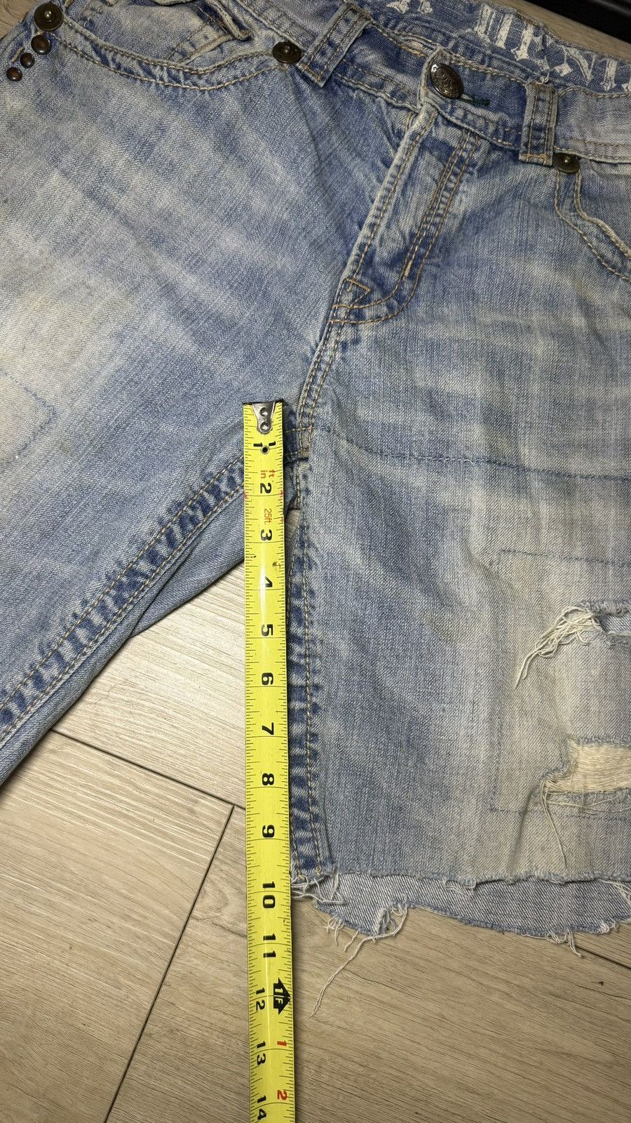 True Religion Y2K 2000s Chopped Mek Denim Embroidered Distressed Logo Jort Size US 34 / EU 50 - 7 Thumbnail