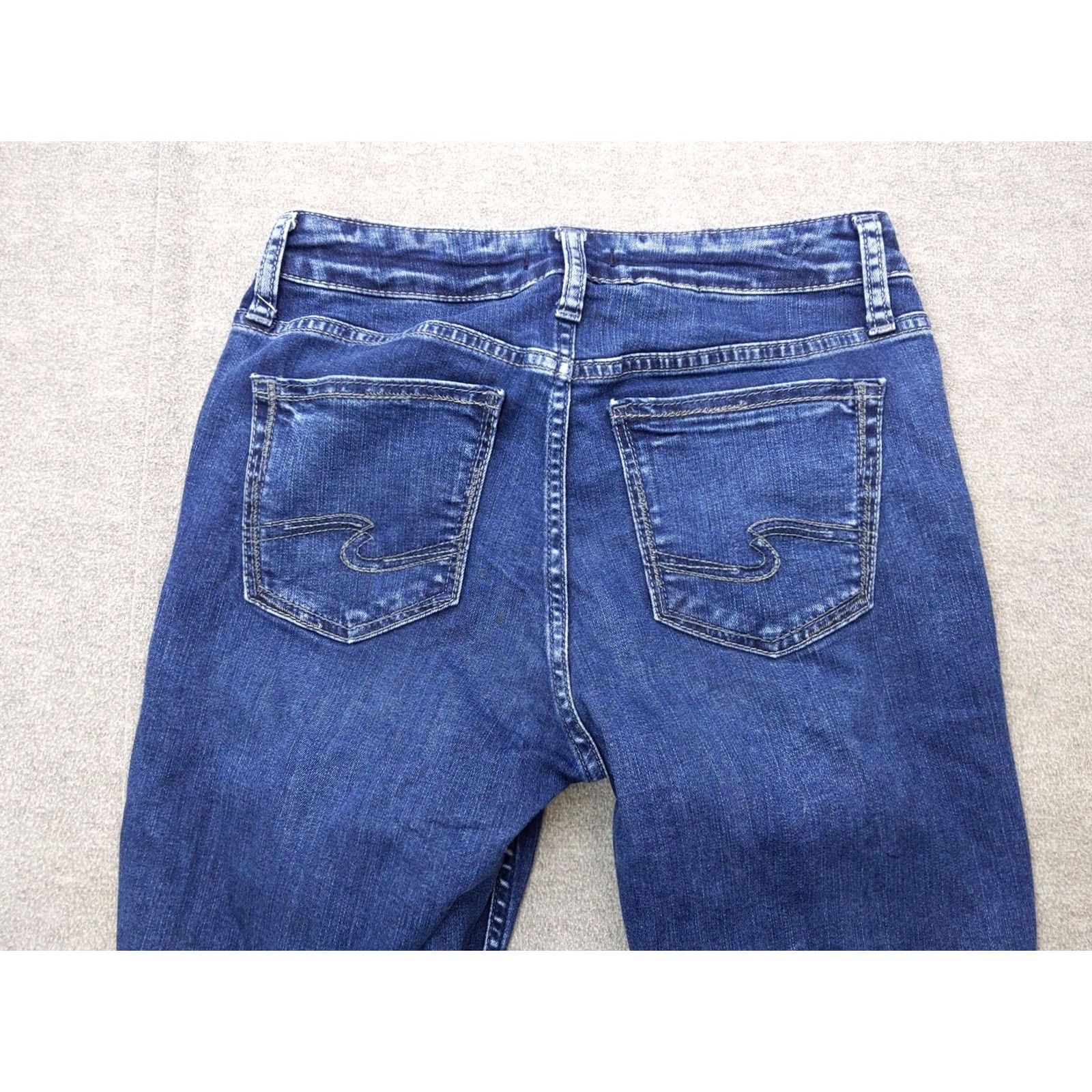 Silver Jeans Co. Silver Jeans Co Suki Capri Jeans Womens 28 Blue Dark Wash Mid Rise Stretch Denim Capris Jeans Womens Boys? Size 28" / US 6 / IT 42 - 7 Thumbnail