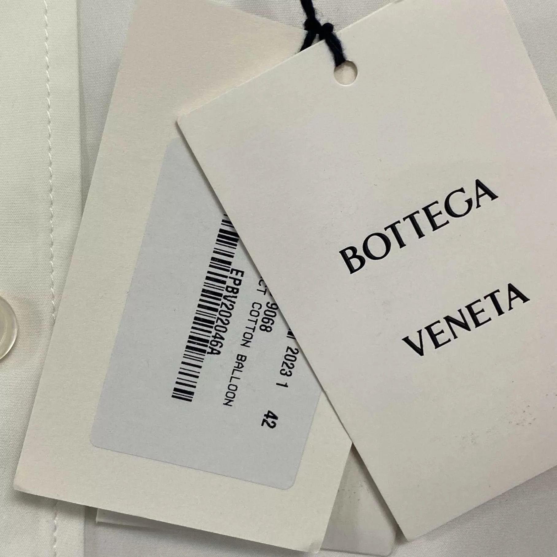 Bottega Veneta BV White Back Pleated Shirt Size 42 Size US L / EU 52-54 / 3 - 5 Thumbnail