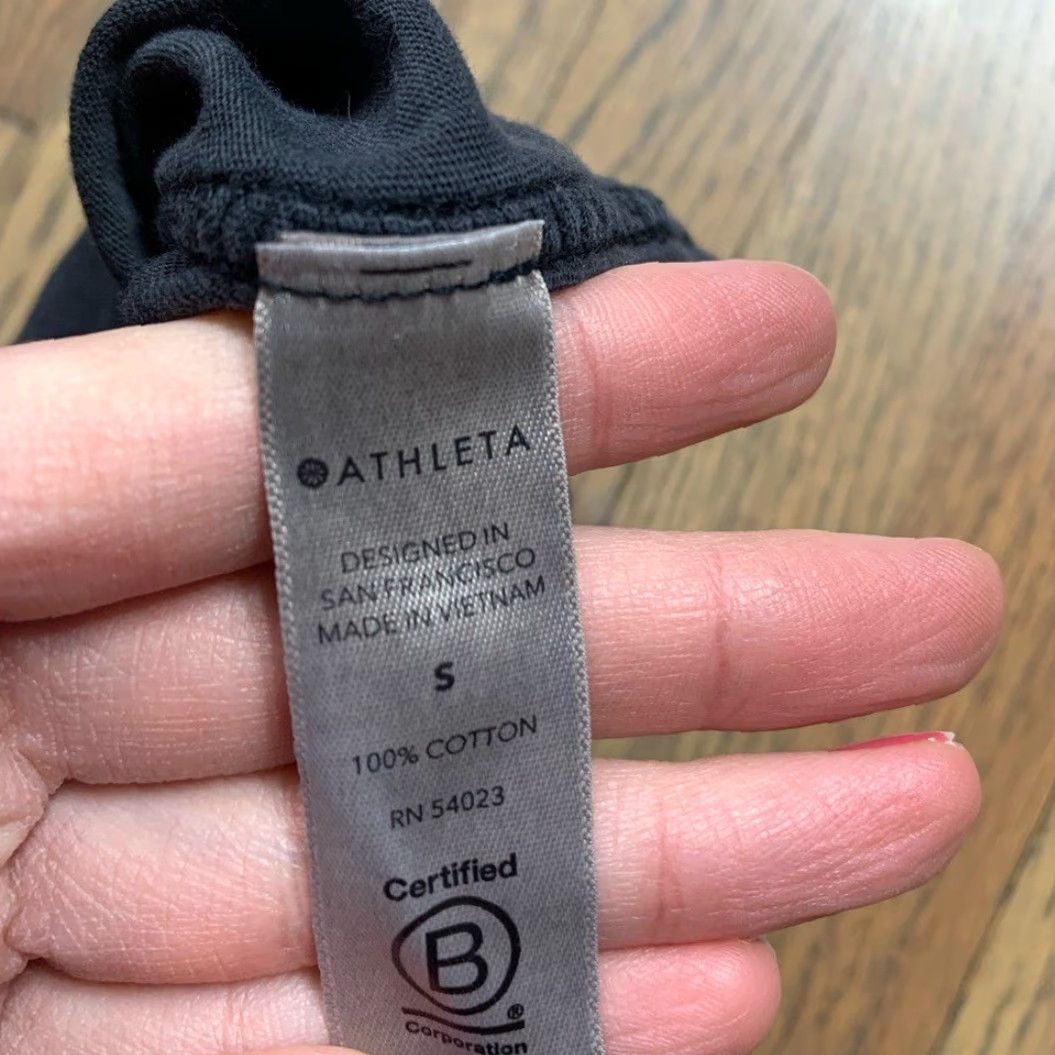 Athleta Athleta T-Shirt Women Small S Tee Multicolor Regular Shirt Womens Colored Multicolor Athletic Tee Size ONE SIZE - 4 Thumbnail