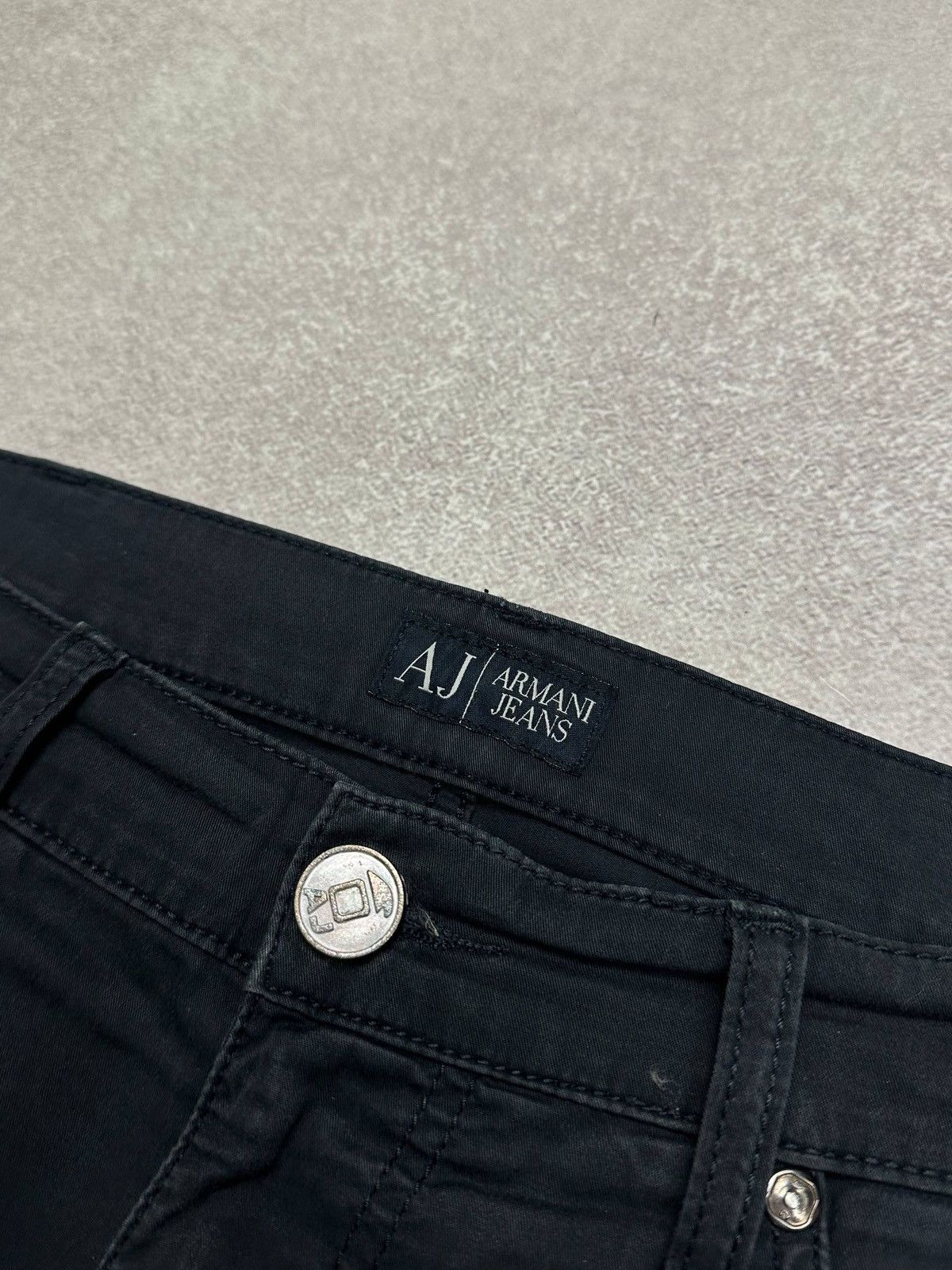 Emporio Armani Vintage Armani Metal Logo Chino Pants Rare 36 Size US 36 / EU 52 - 7 Thumbnail