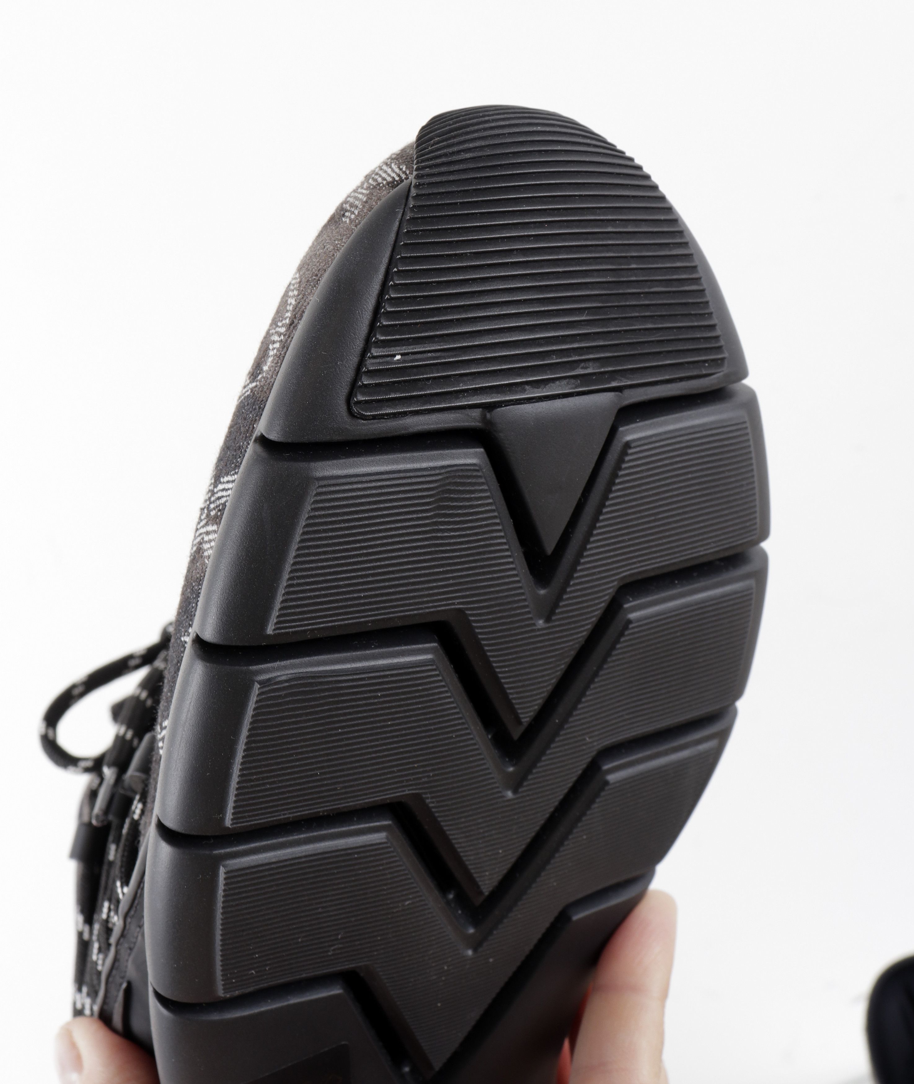 Louis Vuitton Louis Vuitton Fastlane Denim Black Monogram Sneakers Size US 9.5 / EU 42-43 - 18 Thumbnail