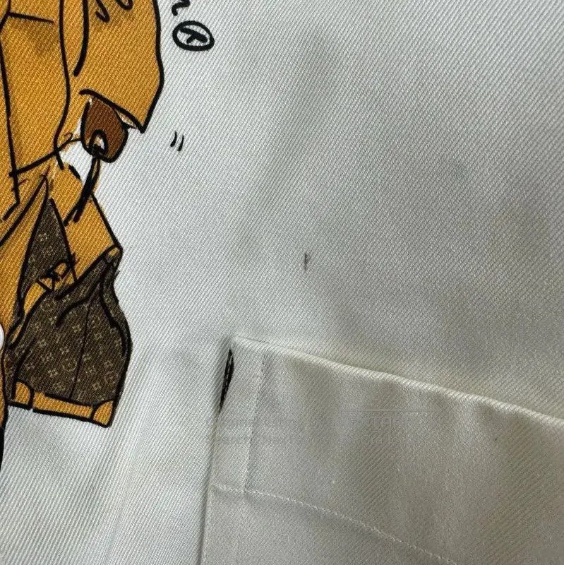 Louis Vuitton Louis Vuitton Men's Summer Graphic Short Sleeve Shirt . Size US S / EU 44-46 / 1 - 5 Thumbnail