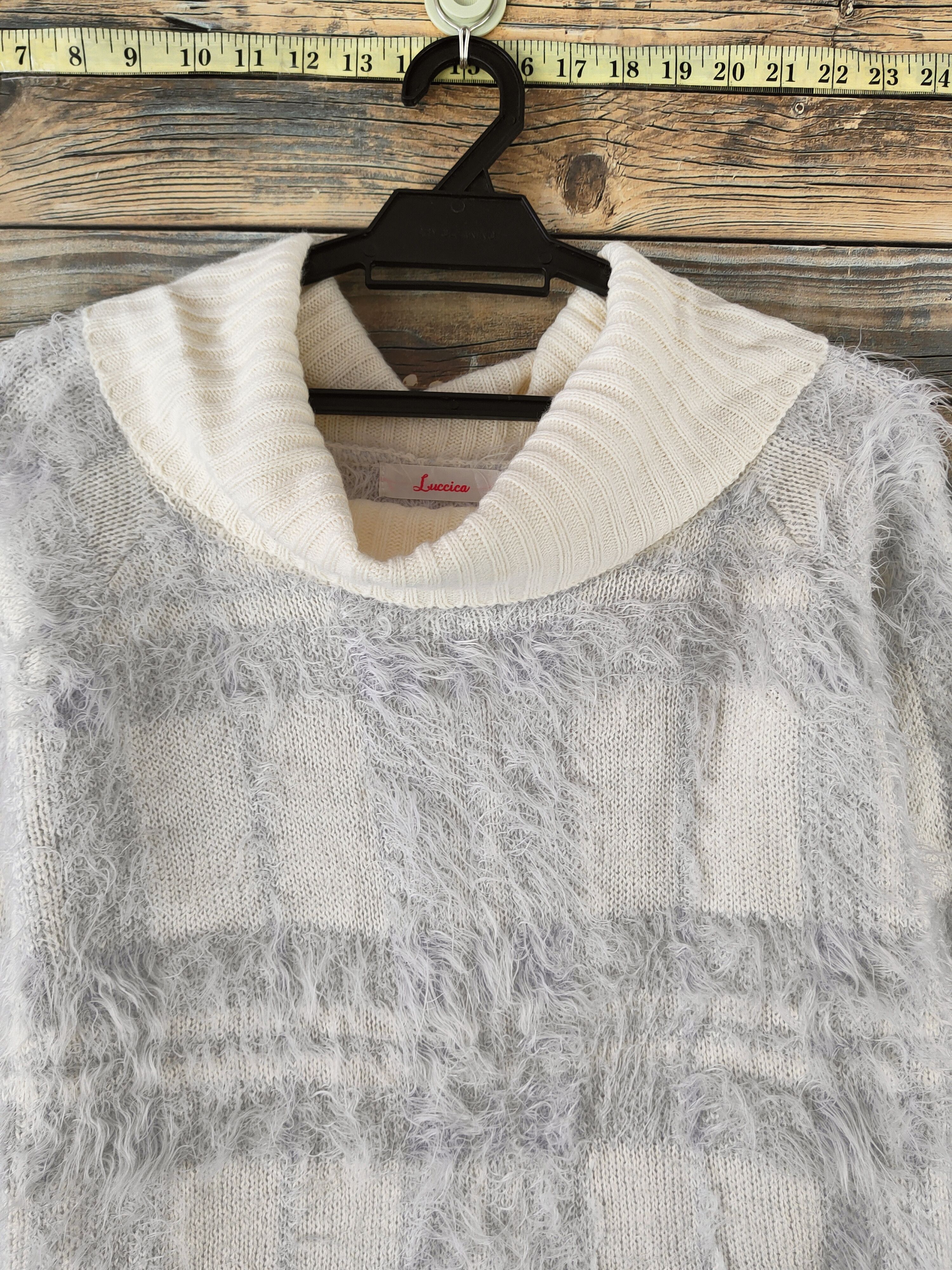 Japanese Brand DL Luccica Cream Purple Fur Mohair Knitwear #46-988 Size M / US 6-8 / IT 42-44 - 2 Thumbnail