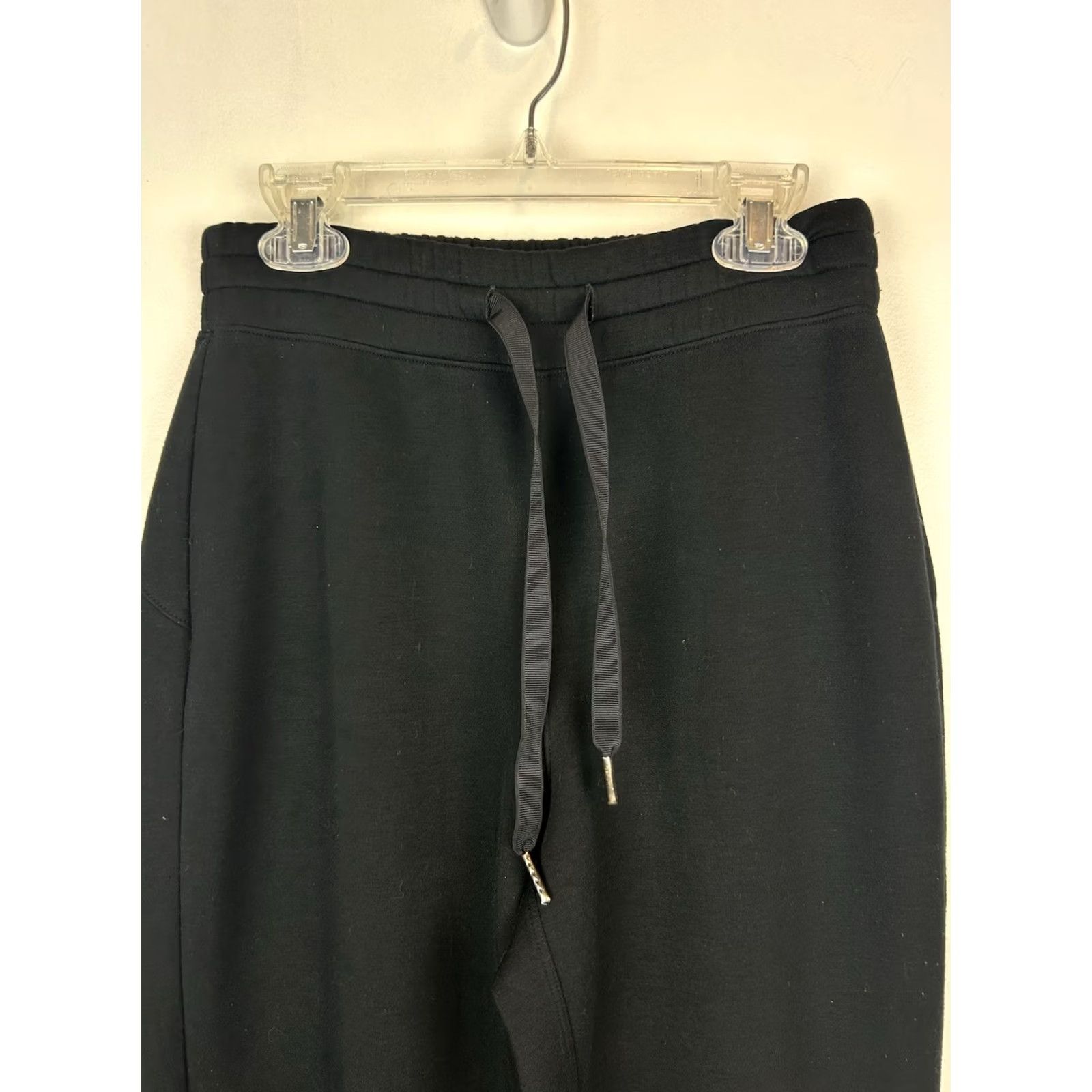 Spanx Spanx Pants Womens Small Black Nylon Spandex Casual Comfort Pull On RN 112121 Size 28" / US 6 / IT 42 - 6 Thumbnail
